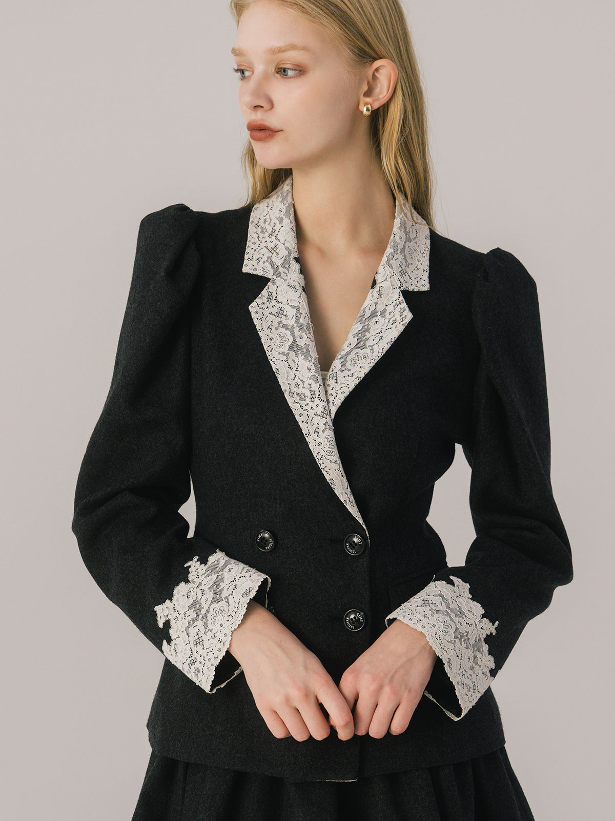 CLASSIC JACKET