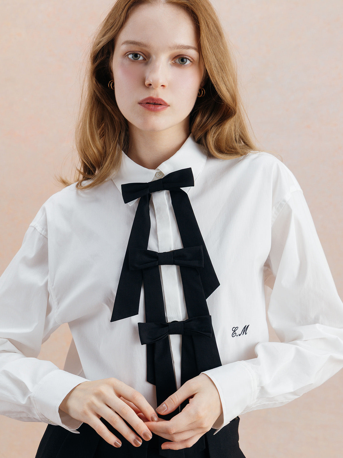 MODEL:170cm／COLOR:WHITE／SIZE:F
