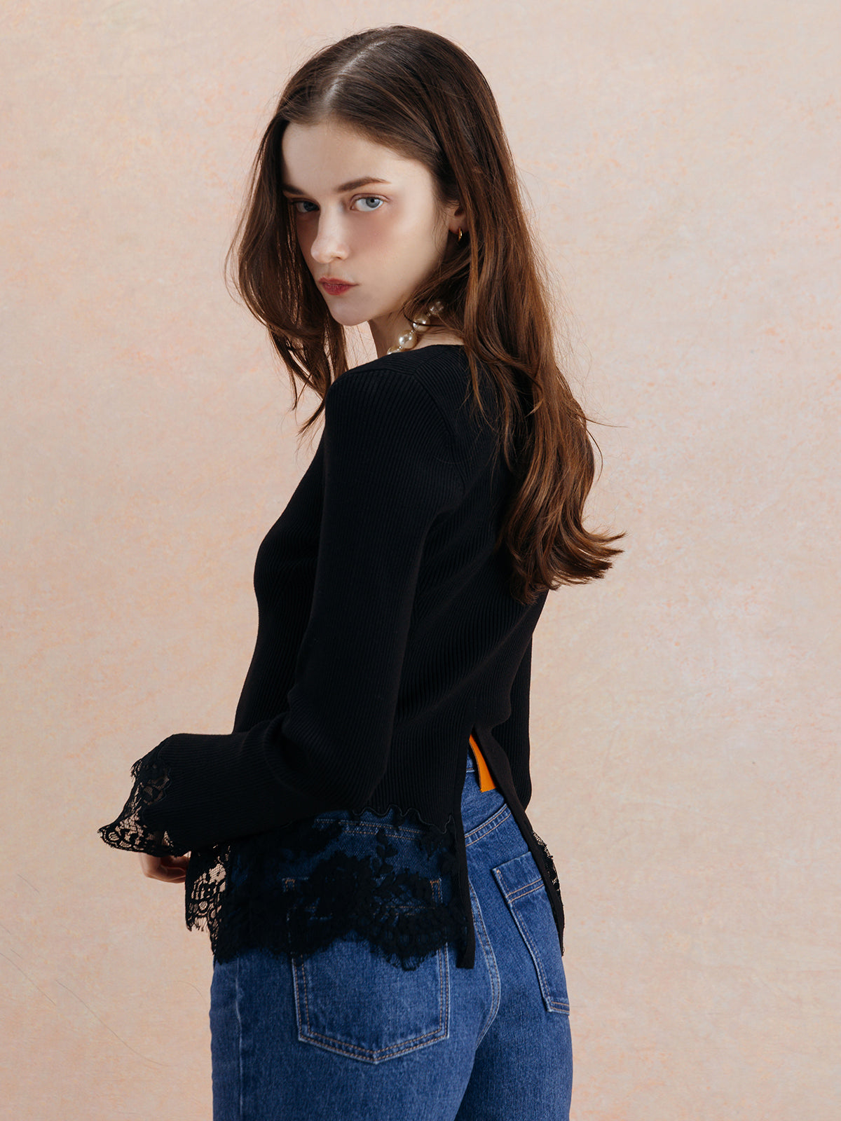 LACE TRIM KNIT TOPS