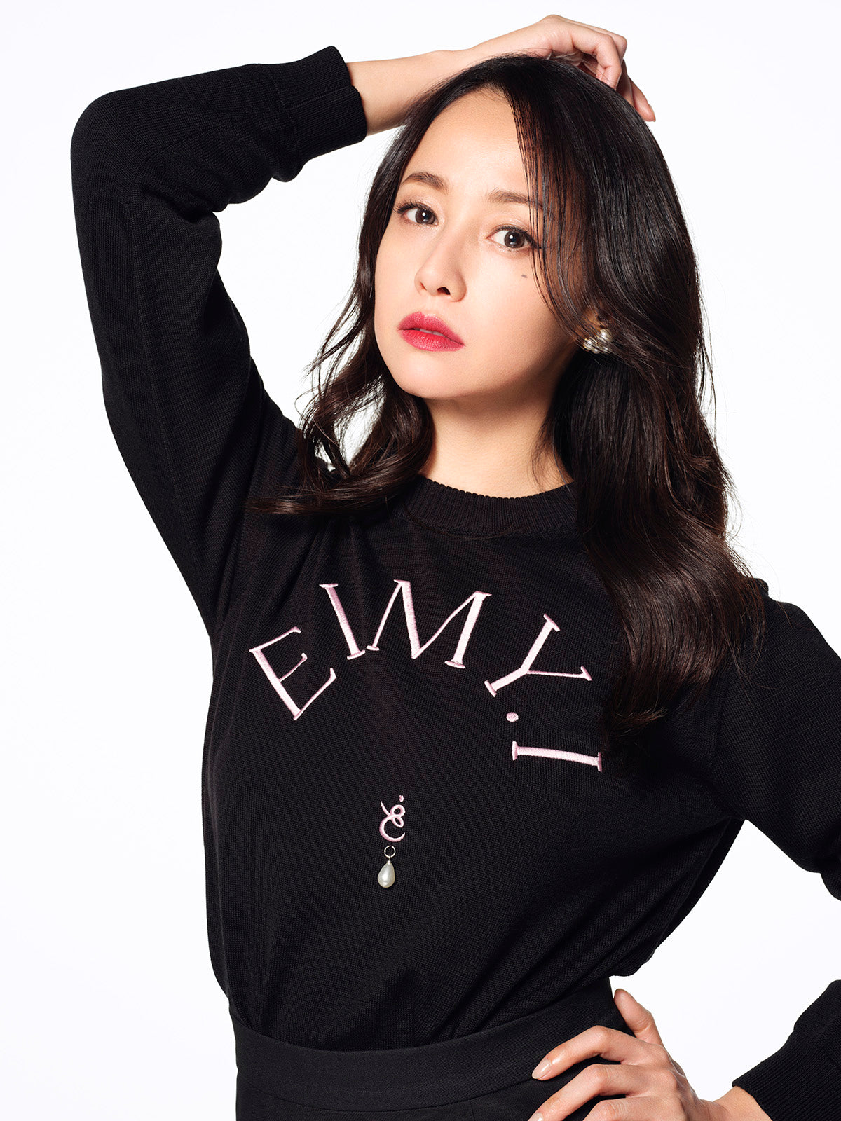 EIMY LOGO KNIT TOPS