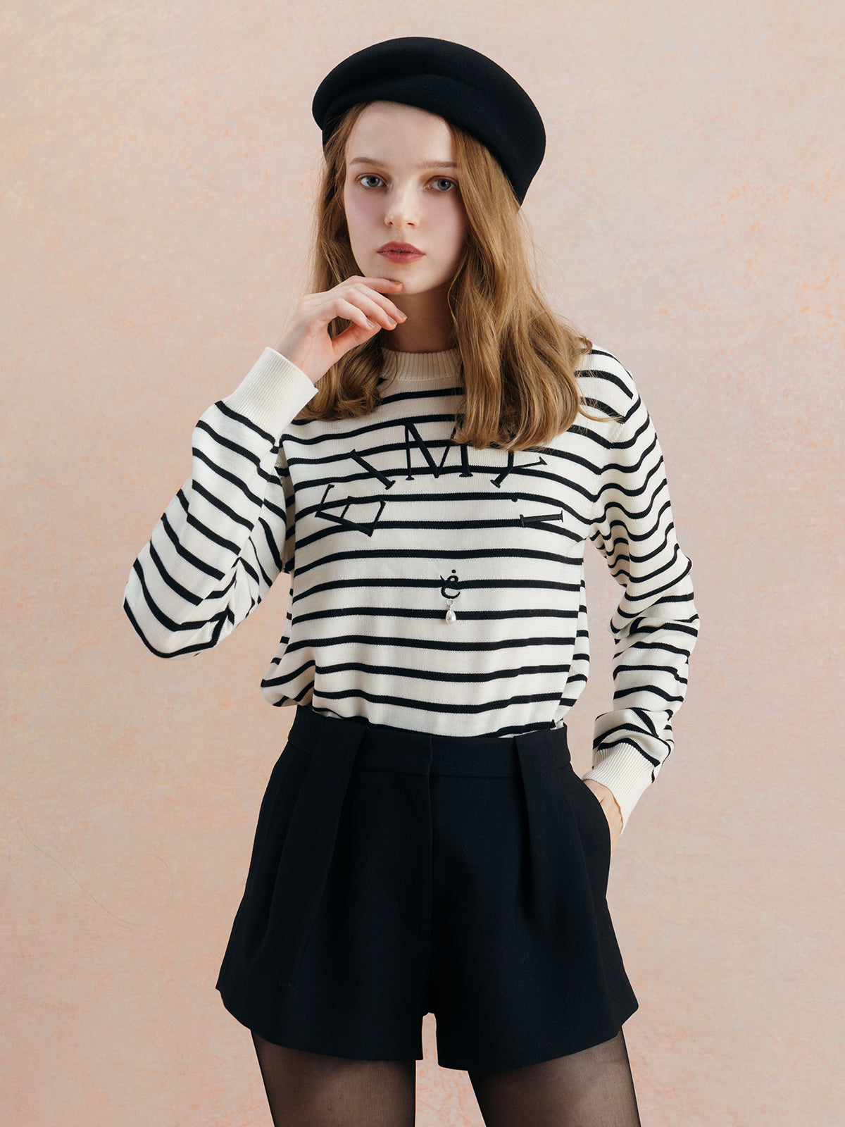 EIMY LOGO KNIT TOPS