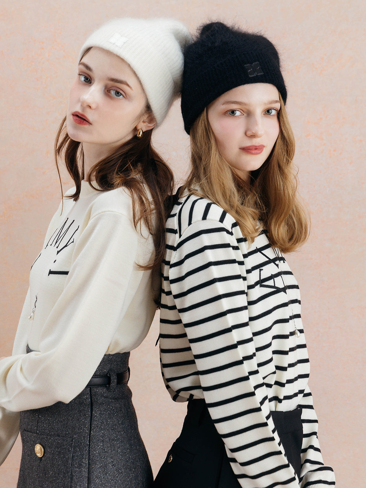 EIMY LOGO KNIT TOPS