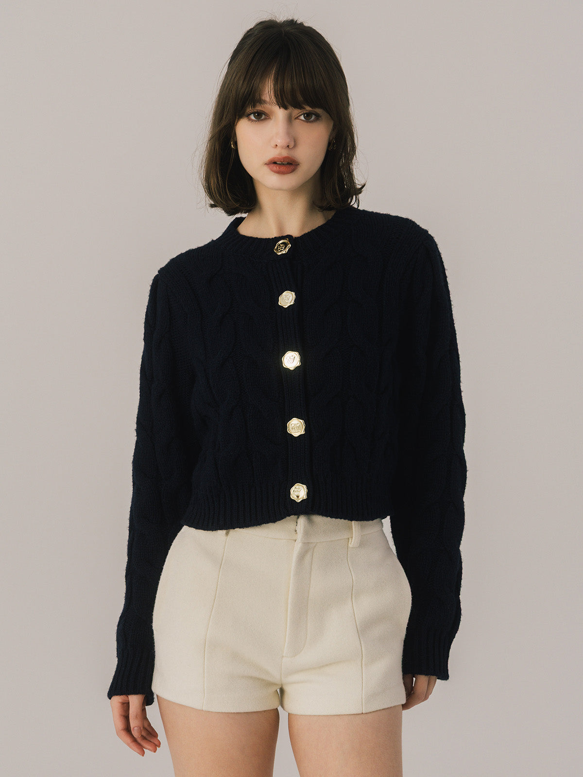 MODEL:174cm／COLOR:NAVY／SIZE:F