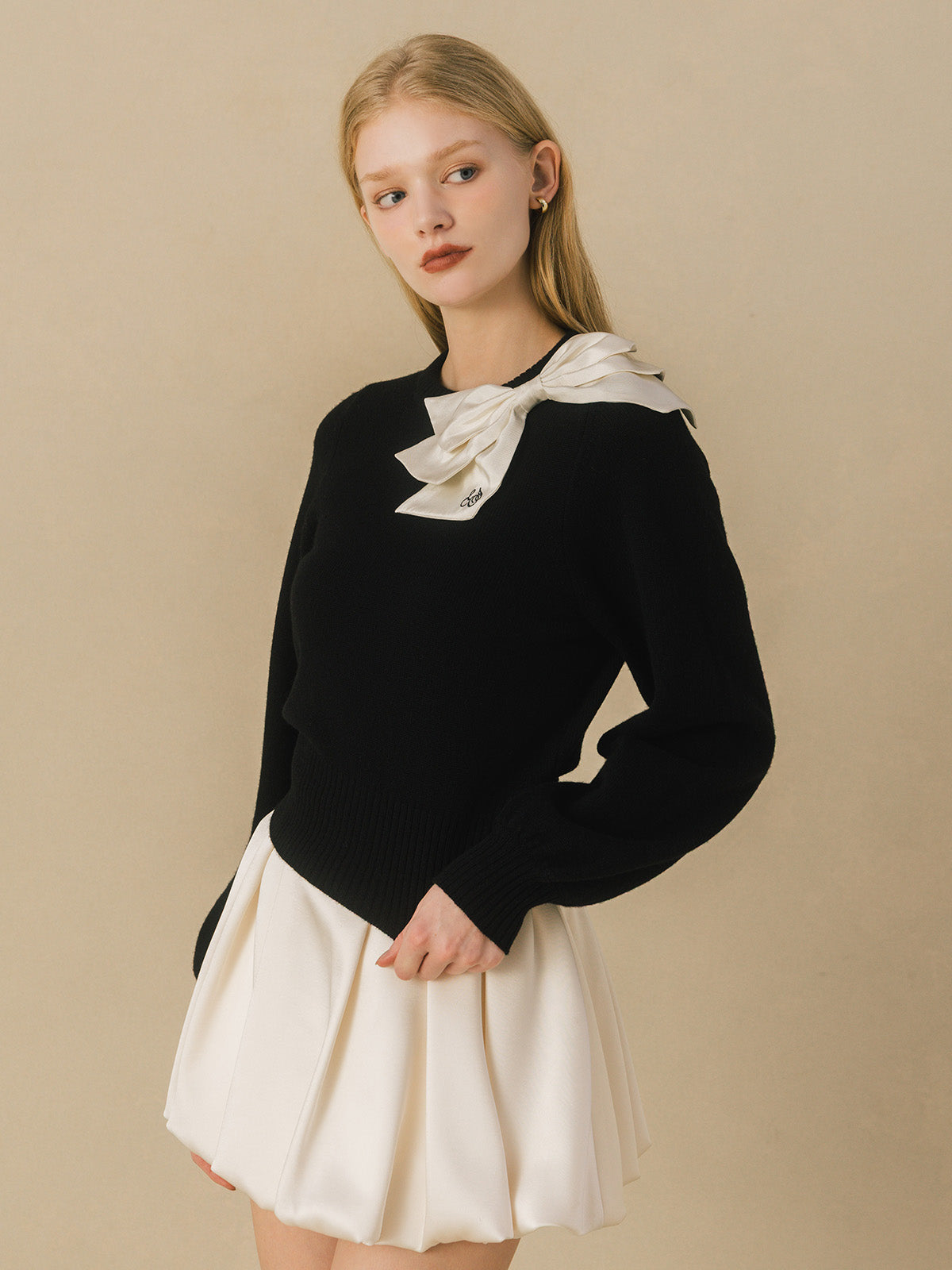 SHOULDER RIBBON TOPS