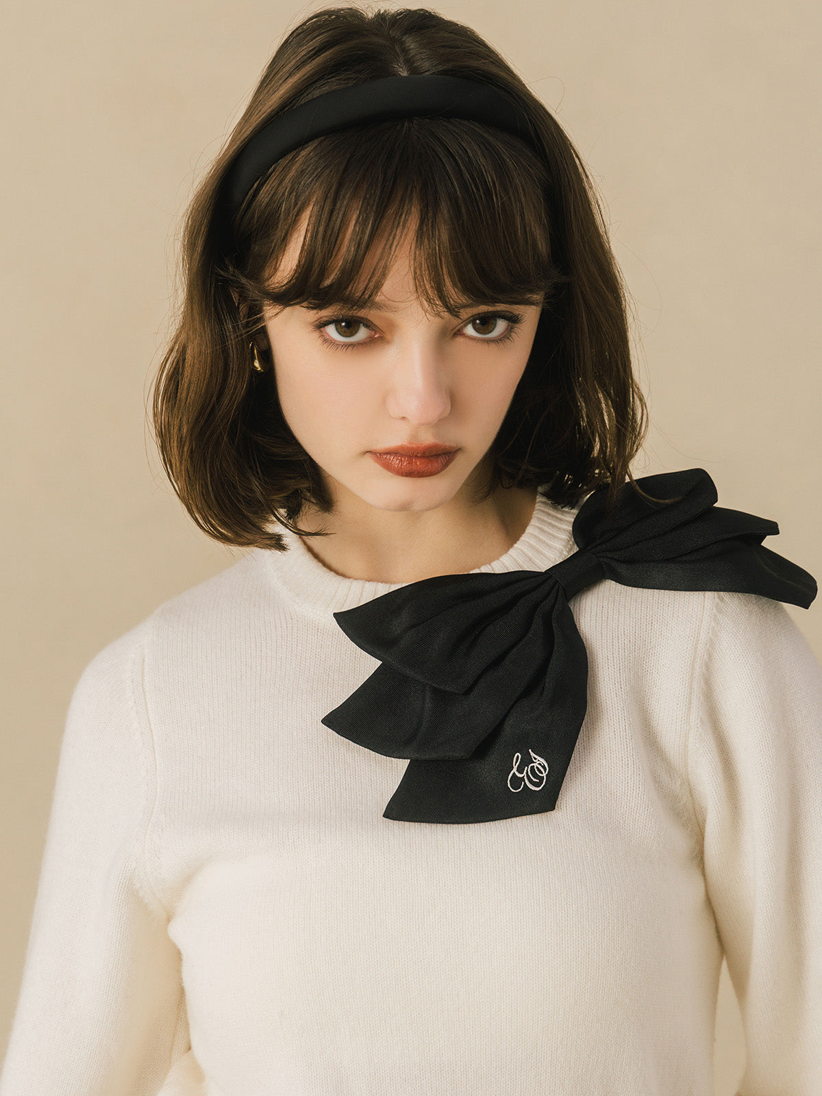 SHOULDER RIBBON TOPS