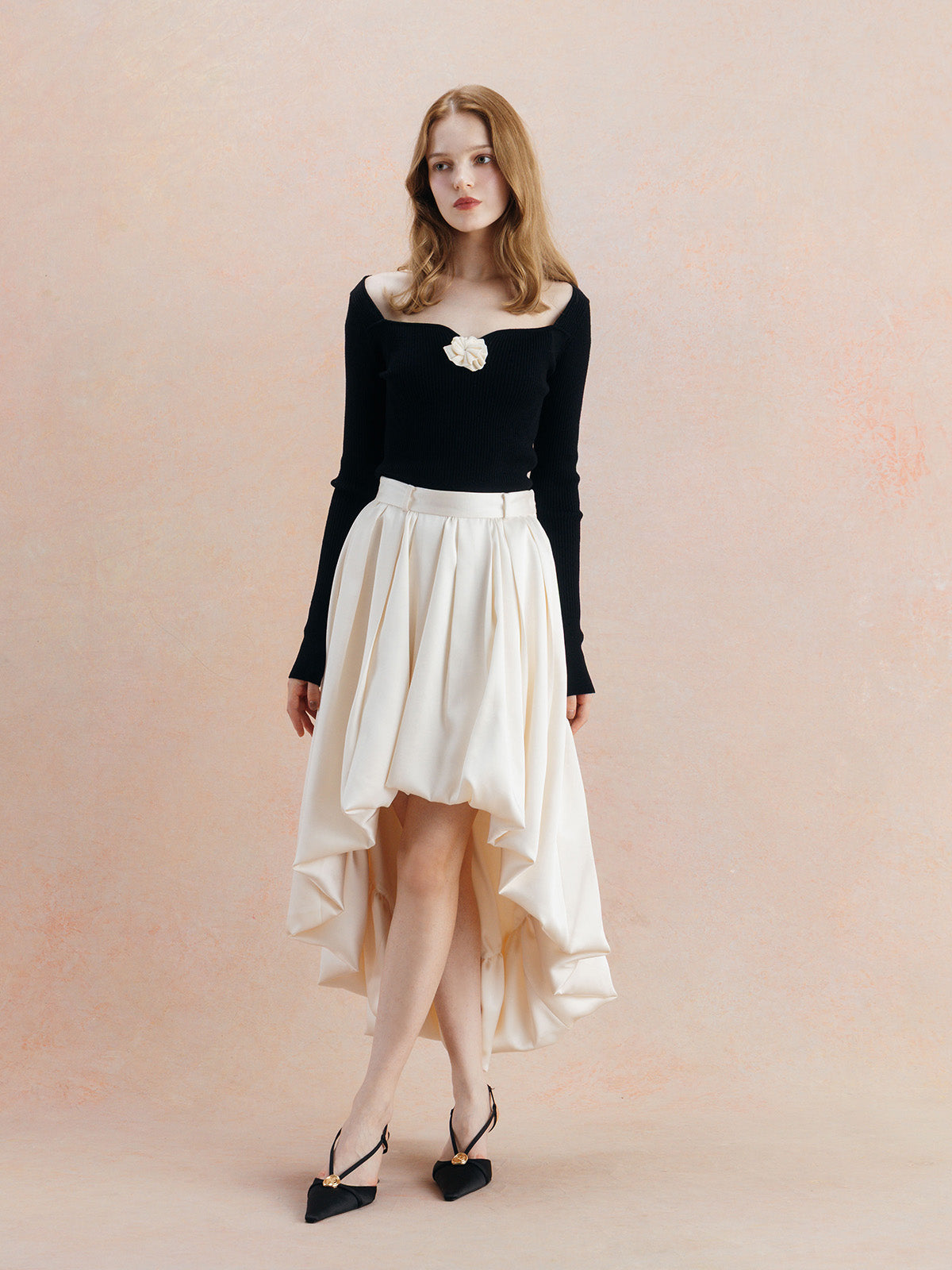 MODEL:170cm／COLOR:OFF WHITE／SIZE:36(S)