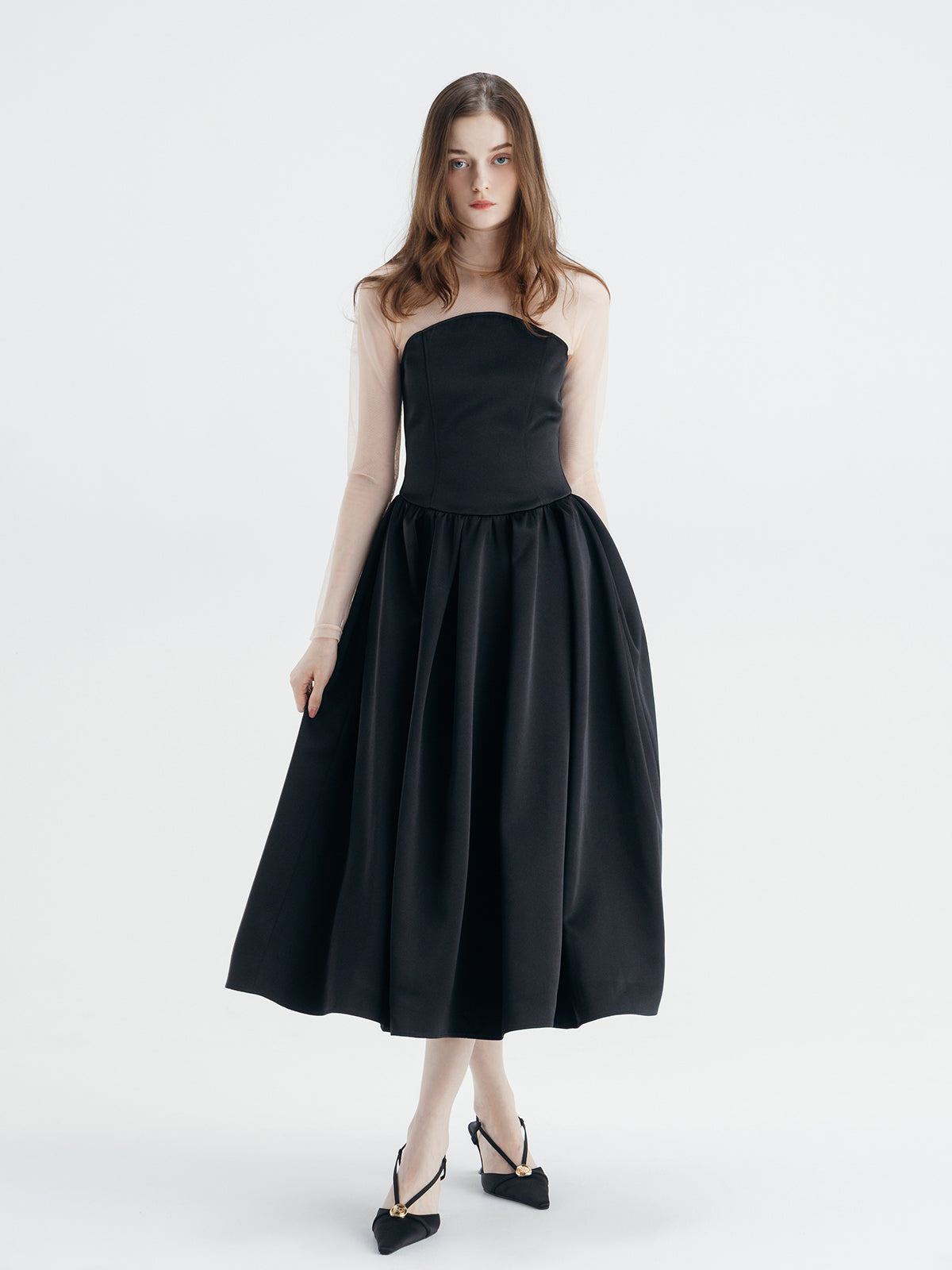 MODEL:173cm／COLOR:BLACK／SIZE:36(S)