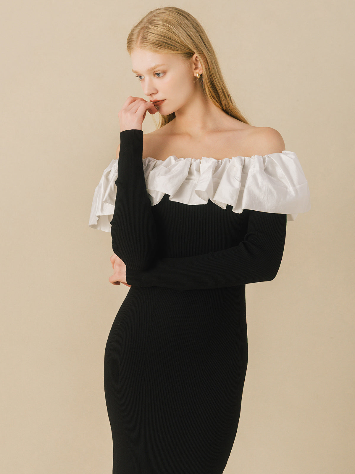 FRILL KNIT DRESS