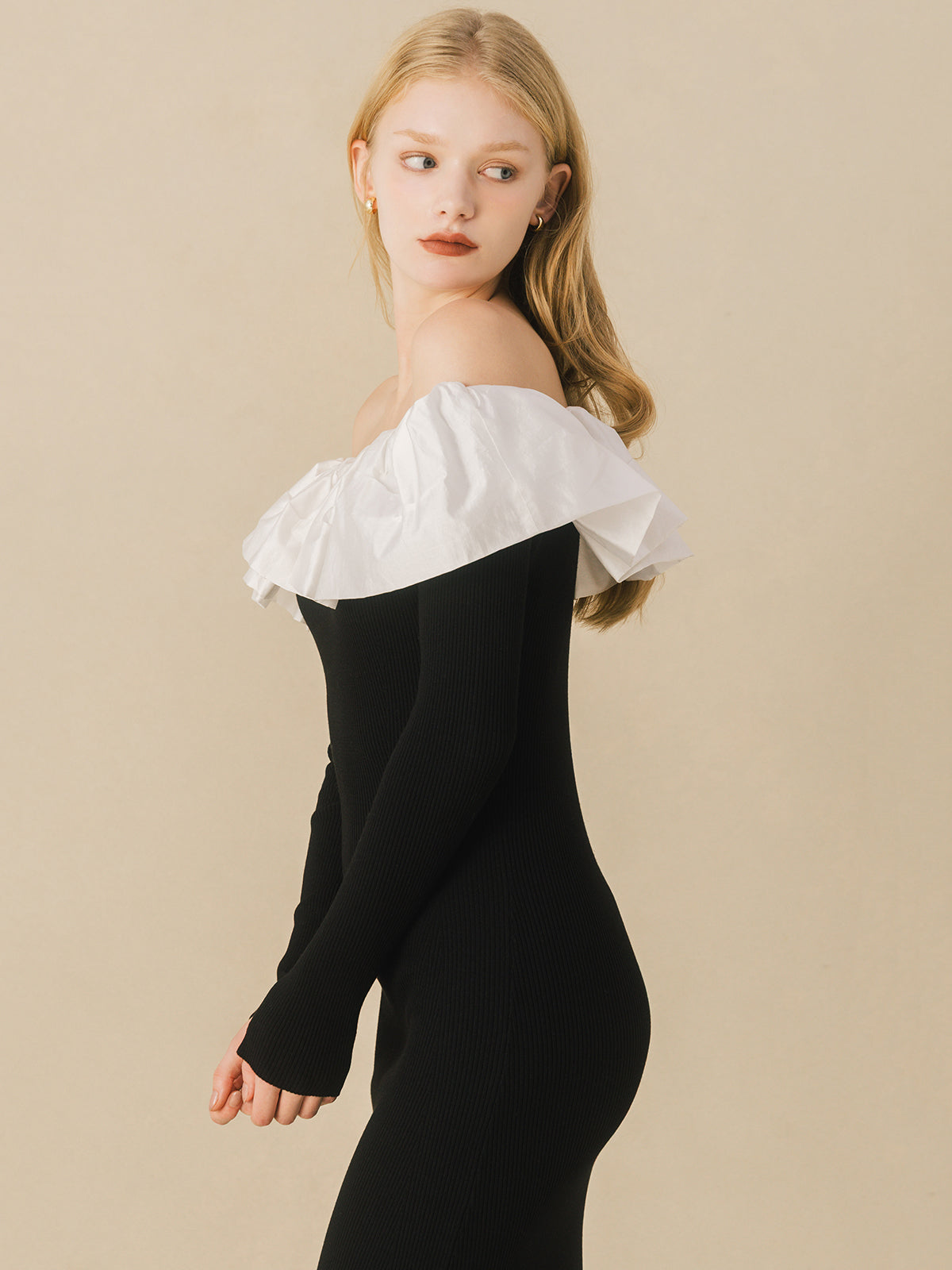 FRILL KNIT DRESS