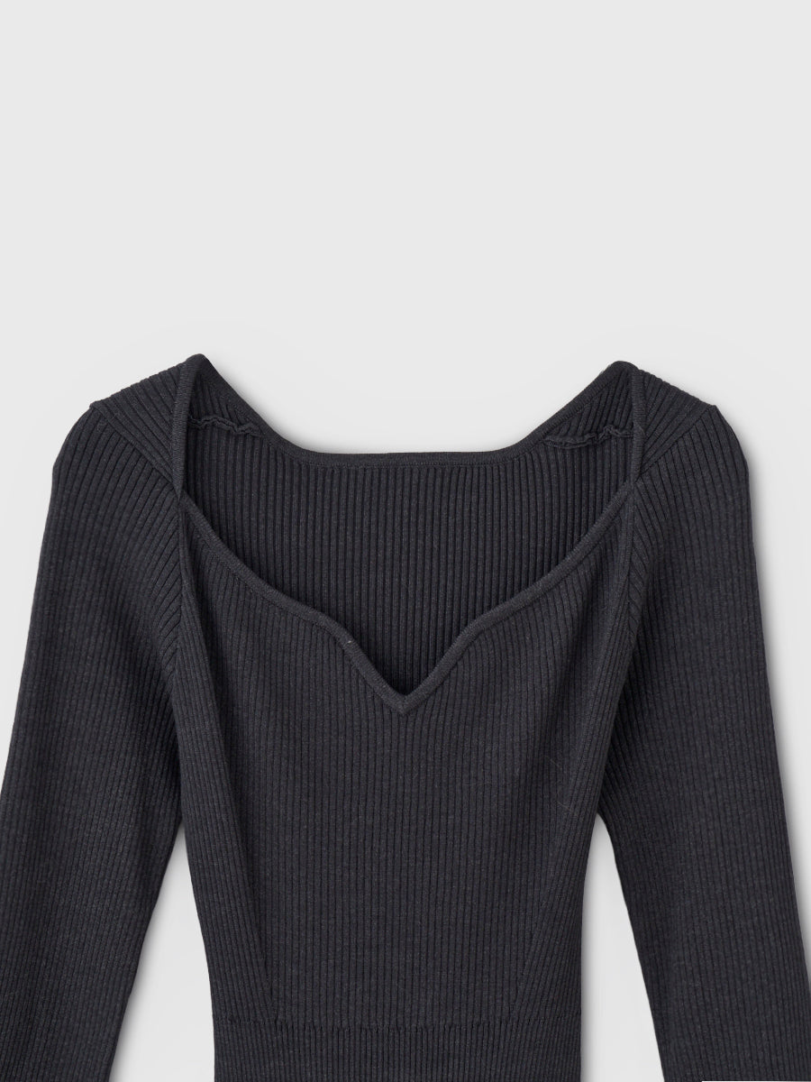 FLARE KNIT DRESS