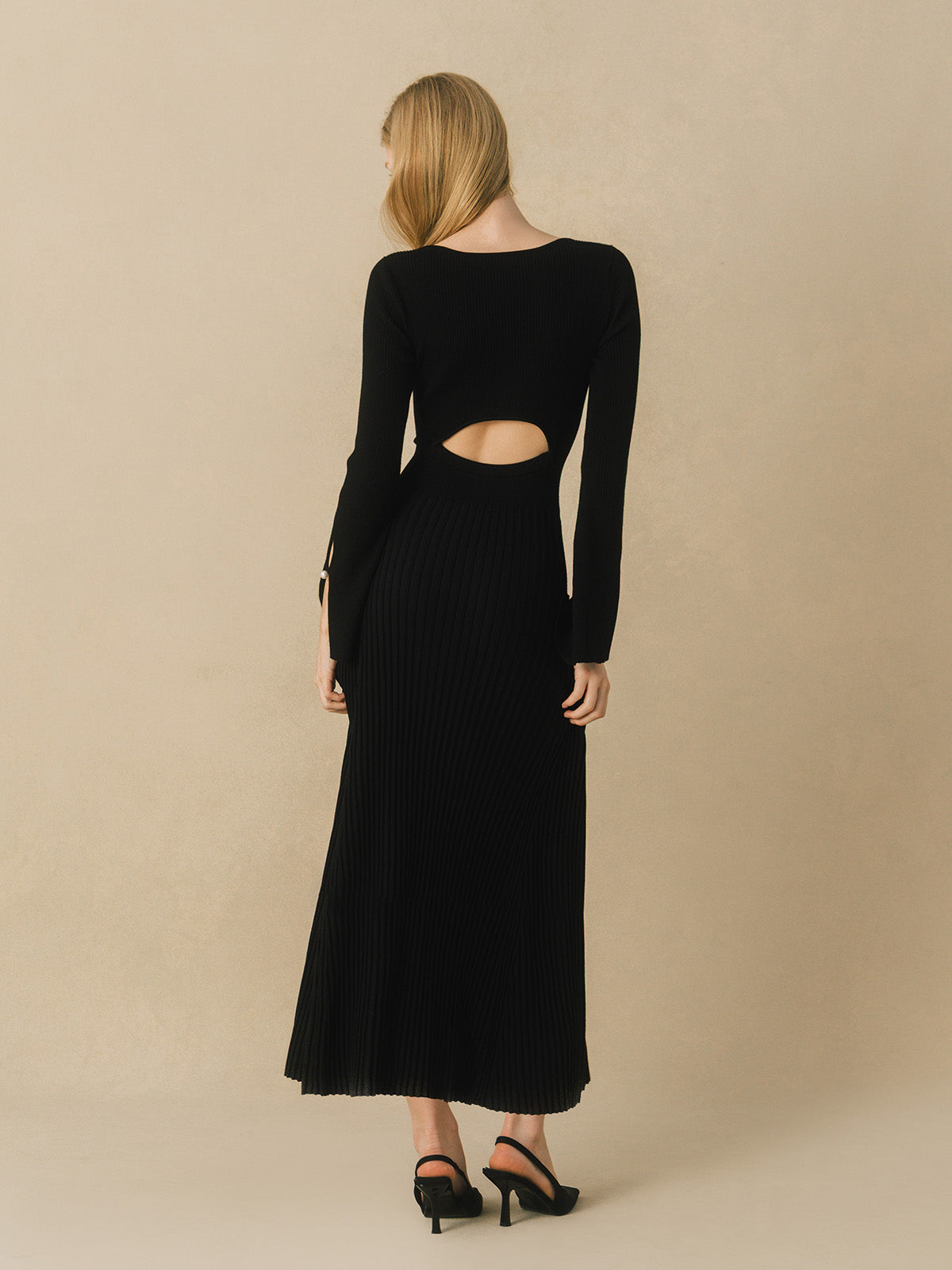 FLARE KNIT DRESS
