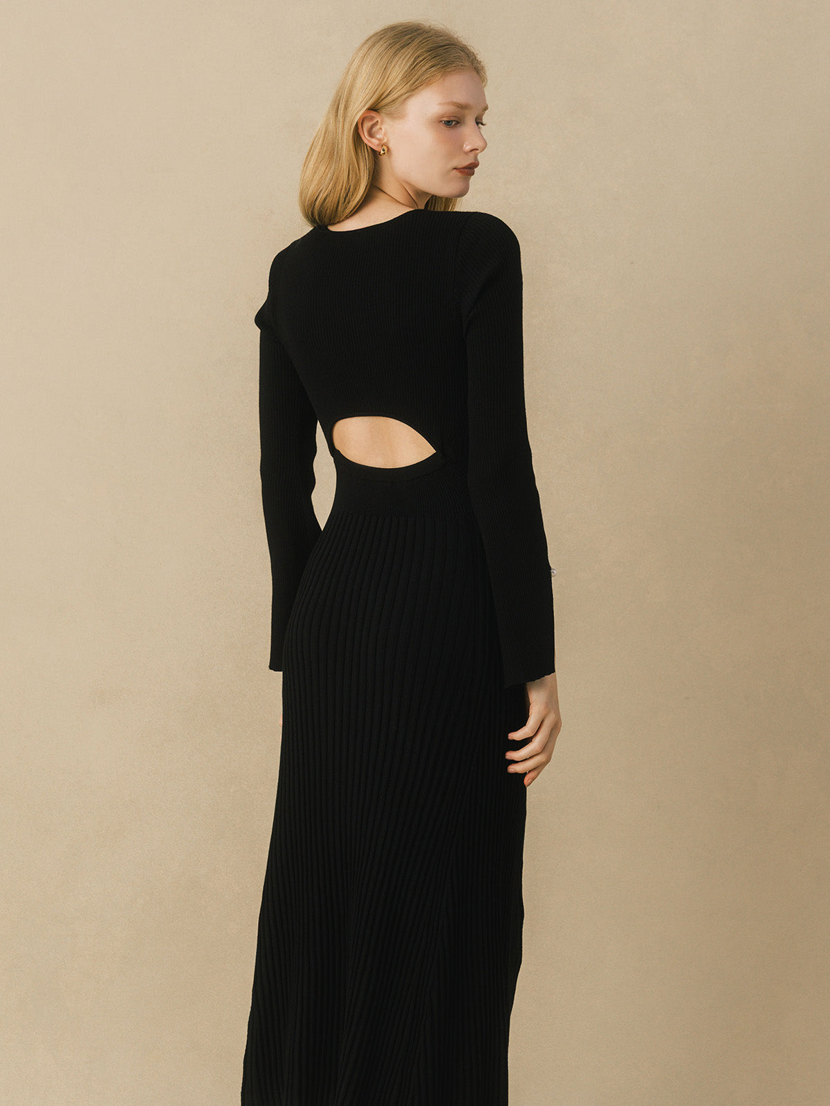 FLARE KNIT DRESS