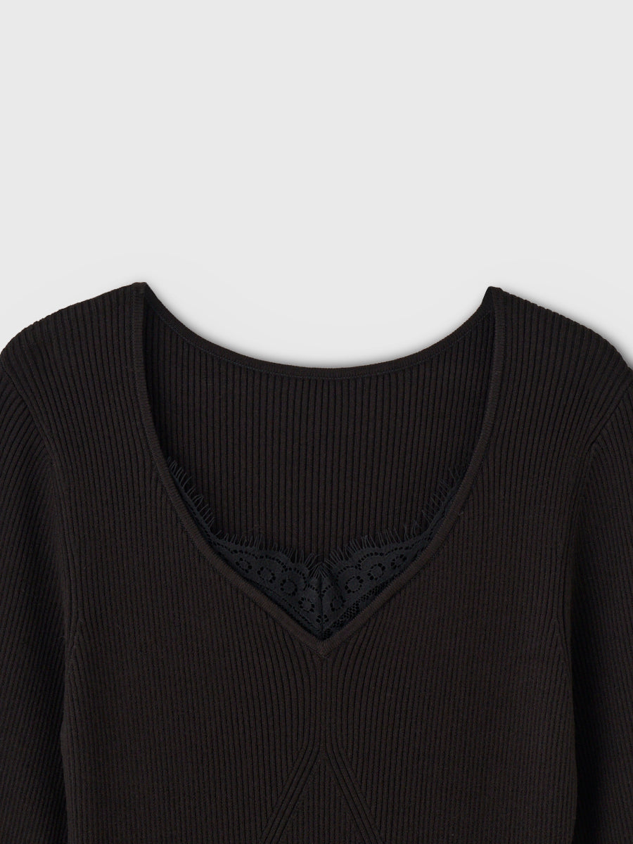 LACE TRIM KNIT DRESS