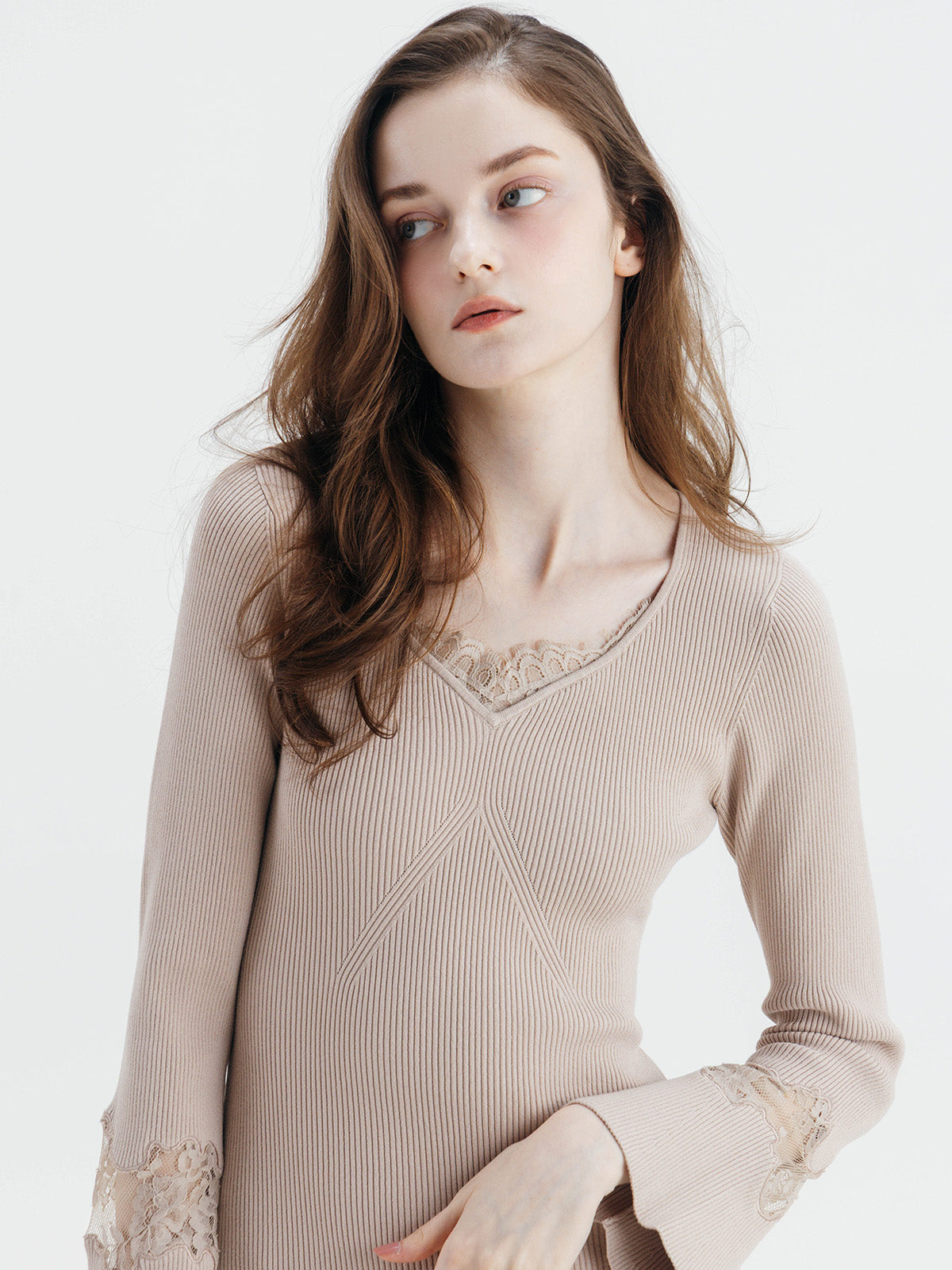 LACE TRIM KNIT DRESS