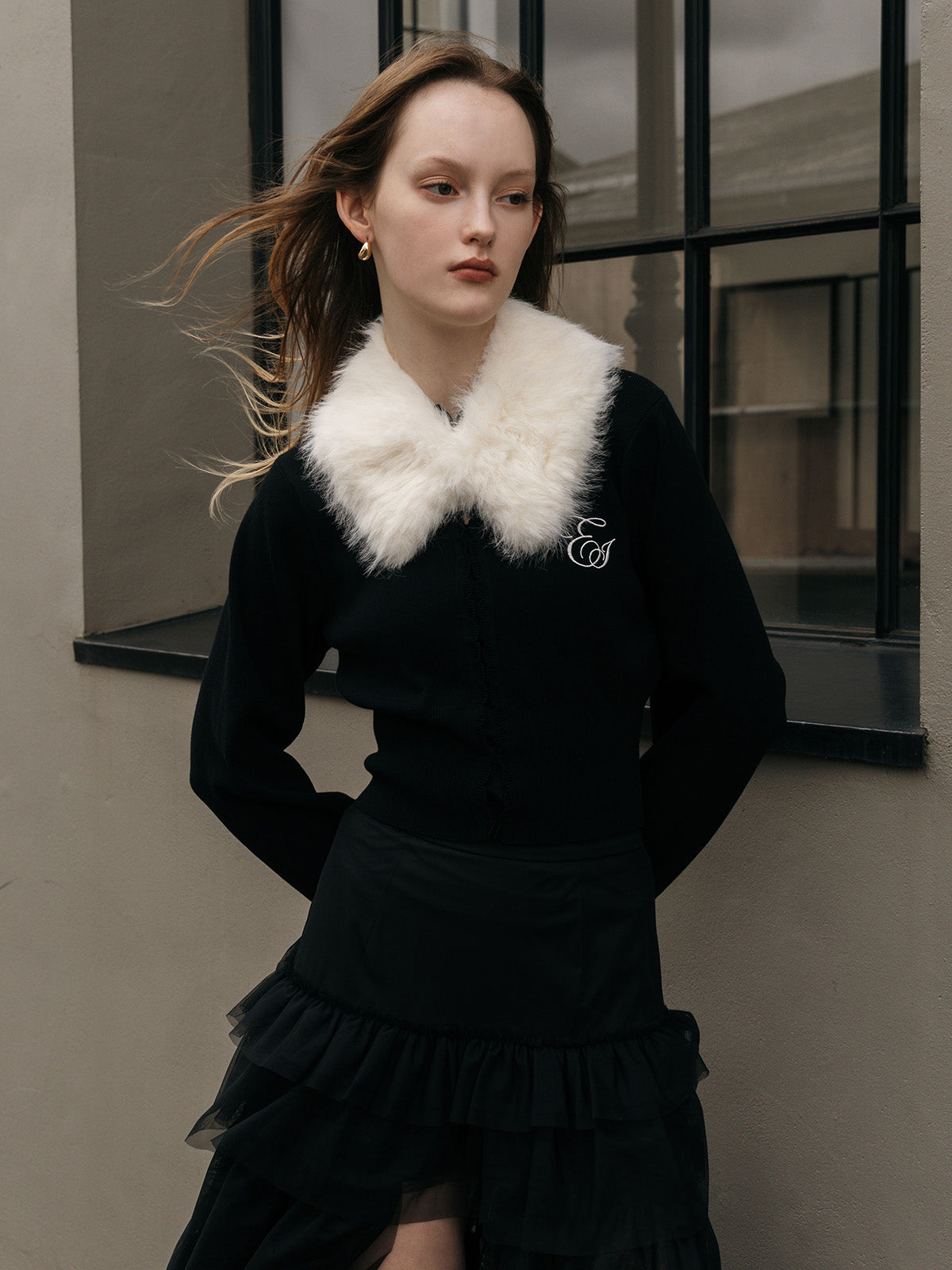 MODEL:175cm／COLOR:BLACK／SIZE:F