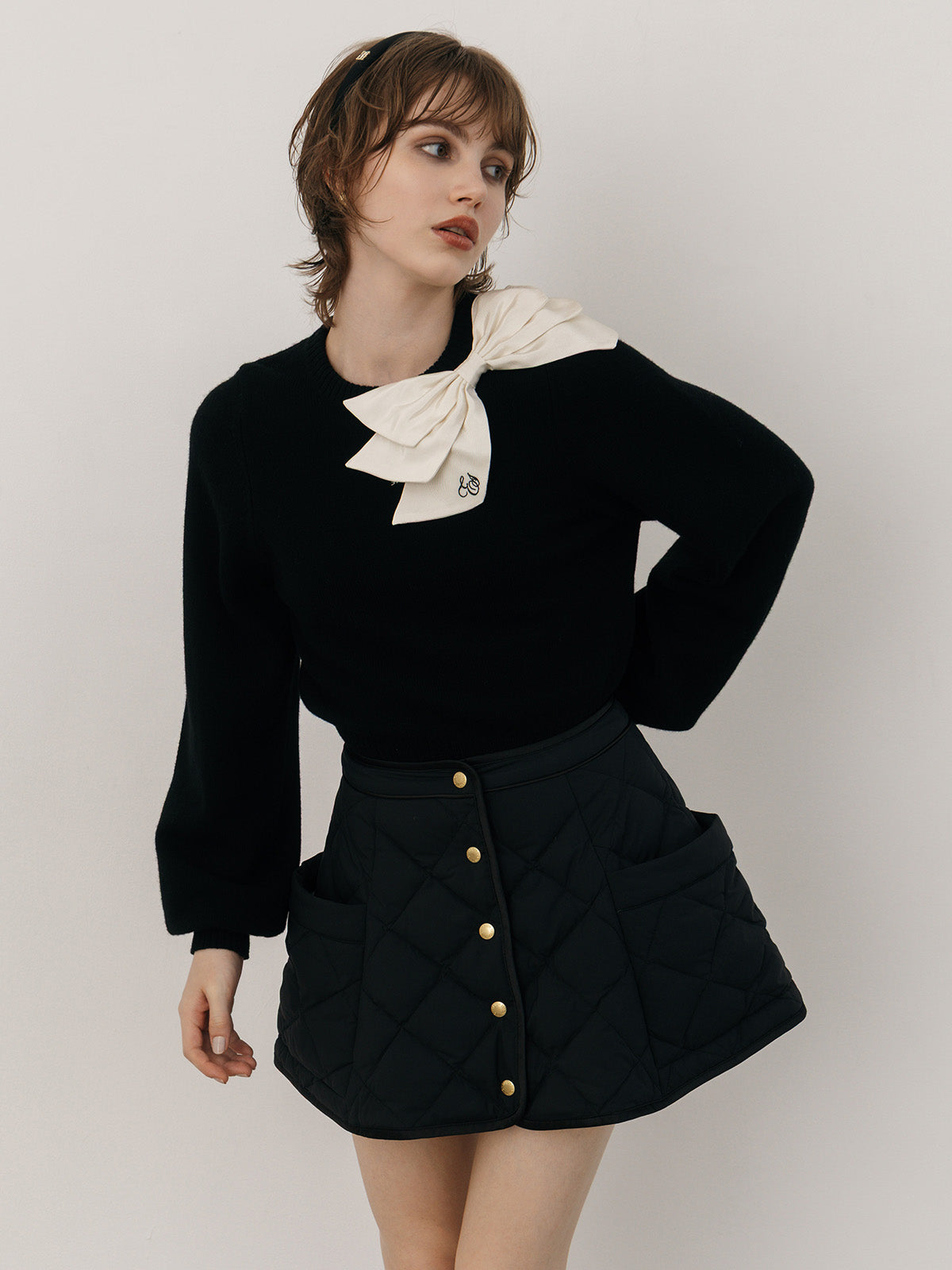 MODEL:168cm／COLOR:BLACK／SIZE:36(S)