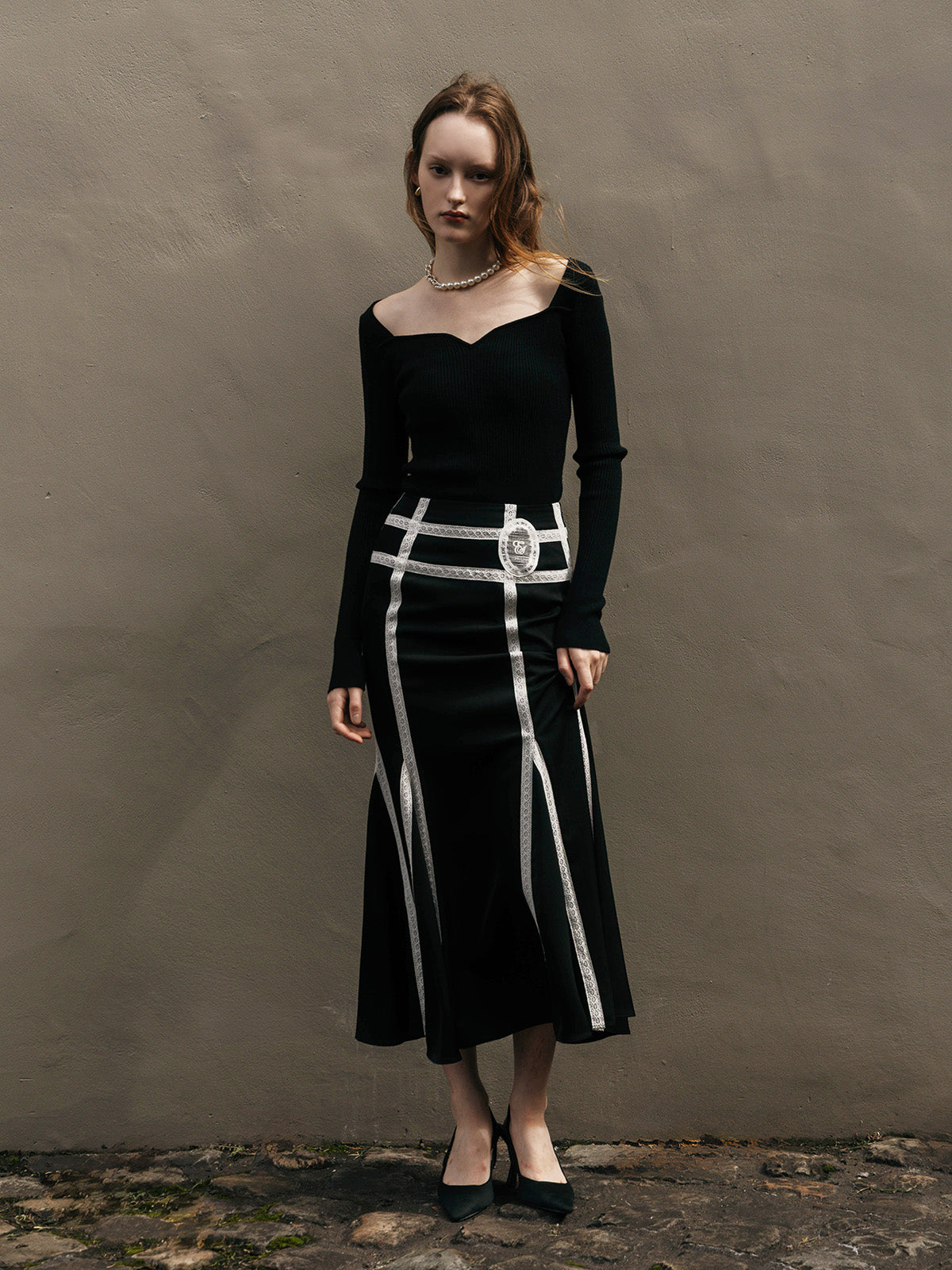 MEDALLION LACE SKIRT