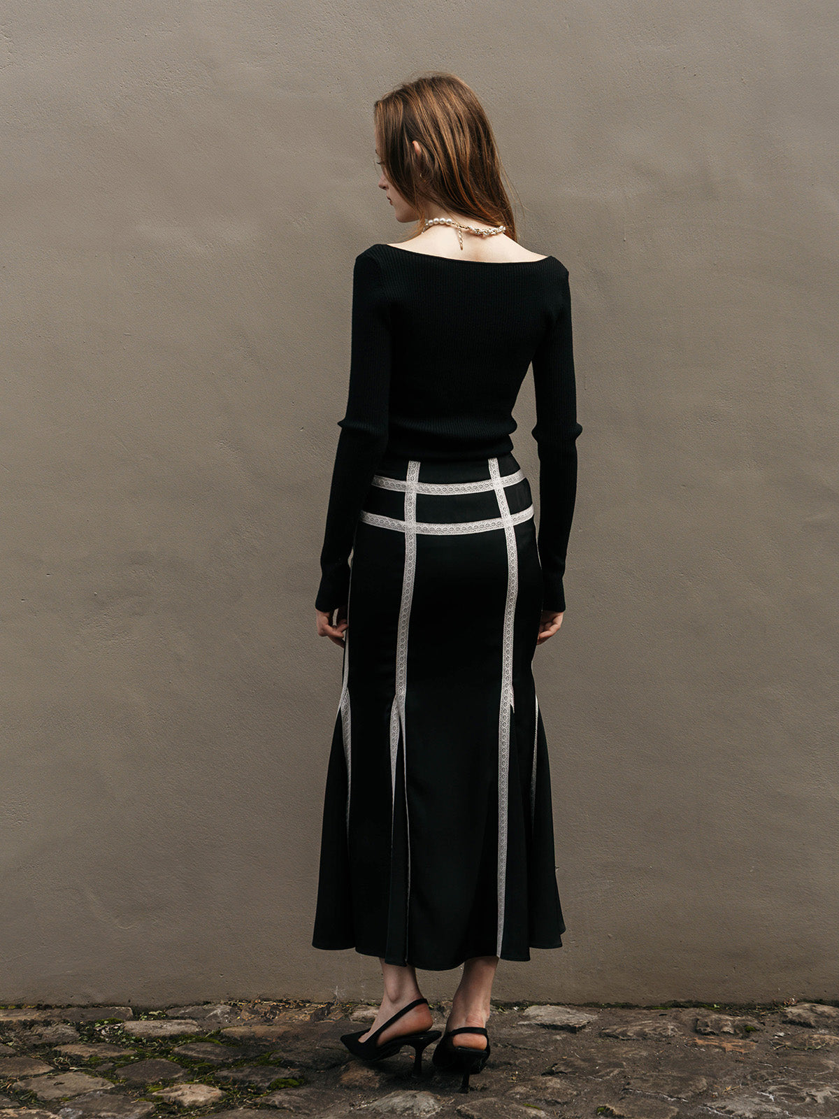 MEDALLION LACE SKIRT