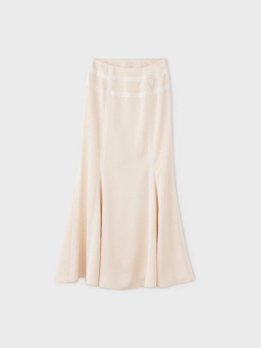 COLOR:WHITE