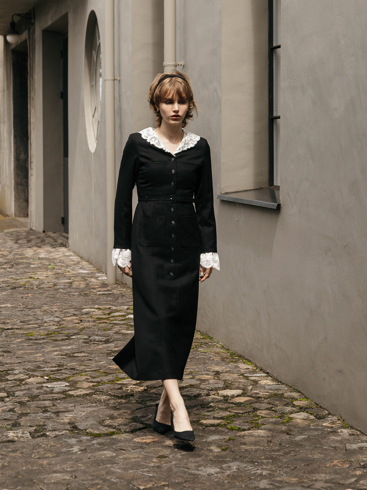 CLASSIC LACE SWITCHING DRESS
