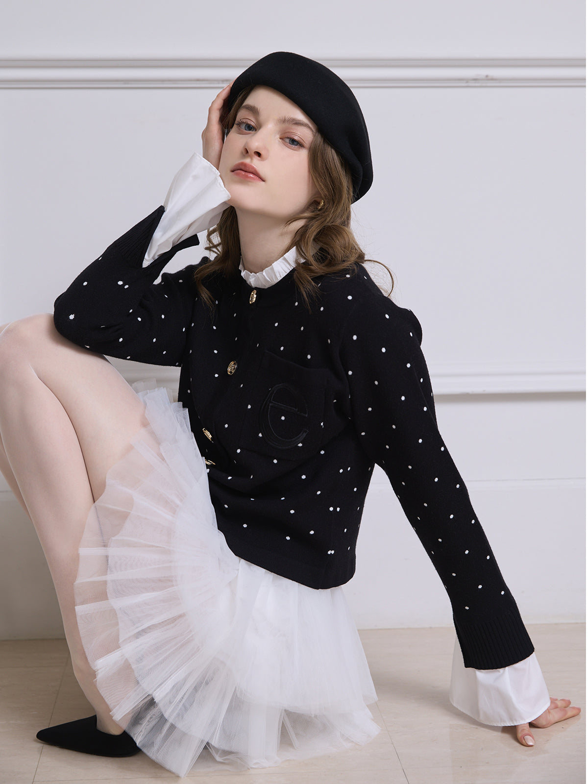 MODEL:170cm／COLOR:DOT BLACK／SIZE:F