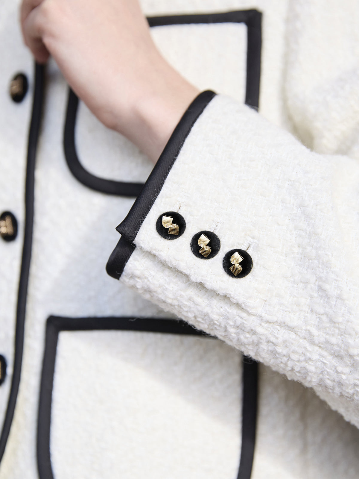 サテントリムツイードジャケット