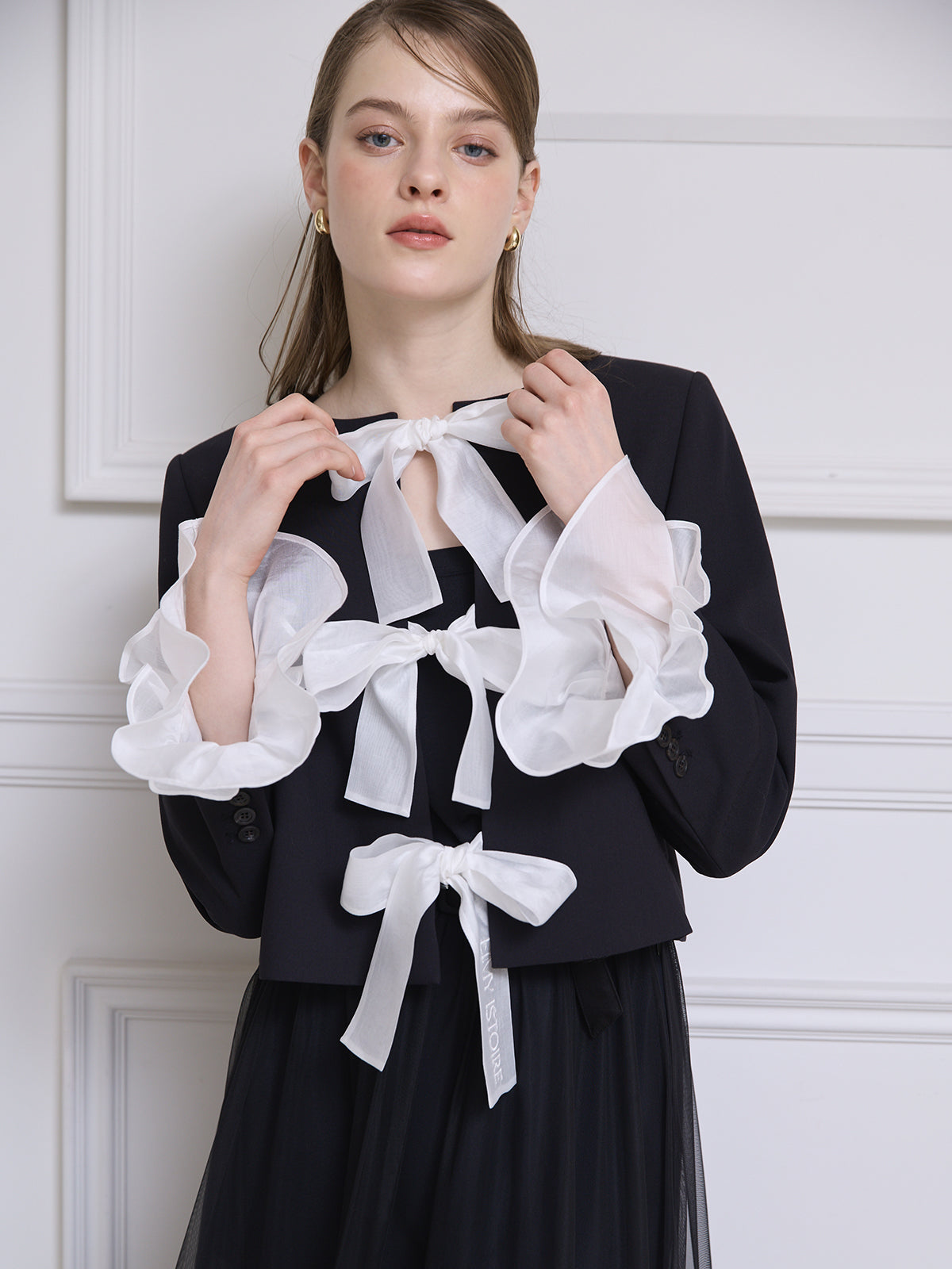 MODEL:170cm／COLOR:BLACK／SIZE:F