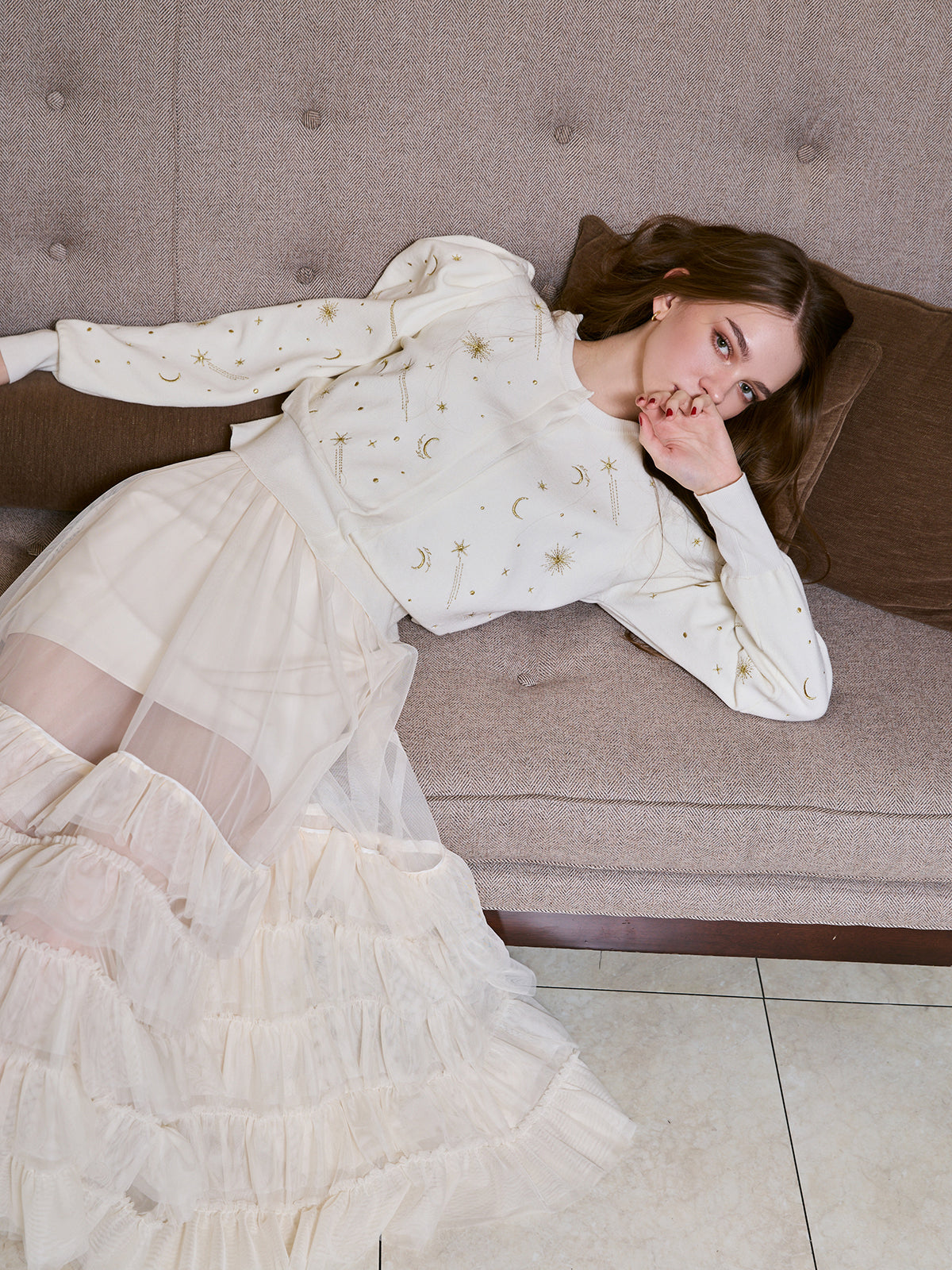 MODEL:175cm／COLOR:WHITE／SIZE:F