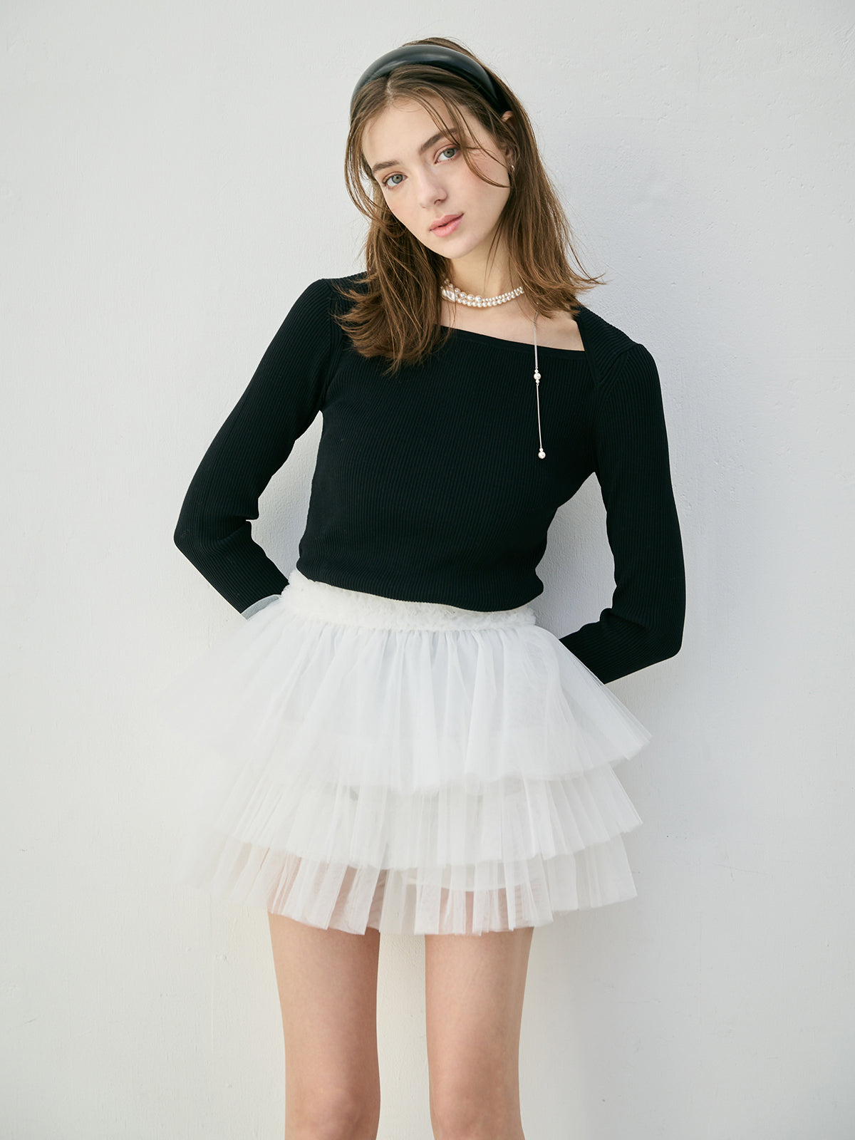 MODEL:175cm／COLOR:BLACK／SIZE:F