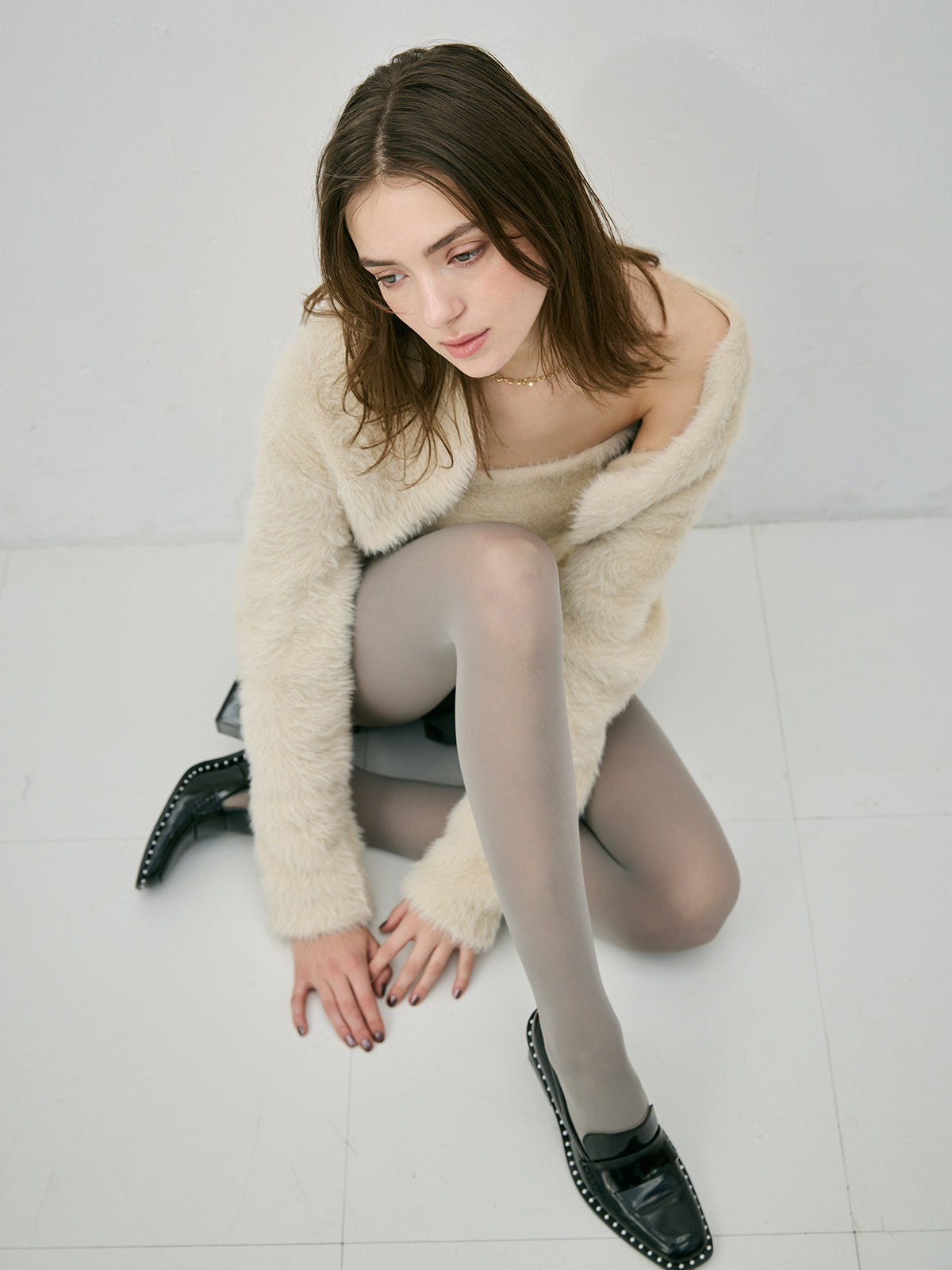 フェザーペプラムニットカーディガンセット