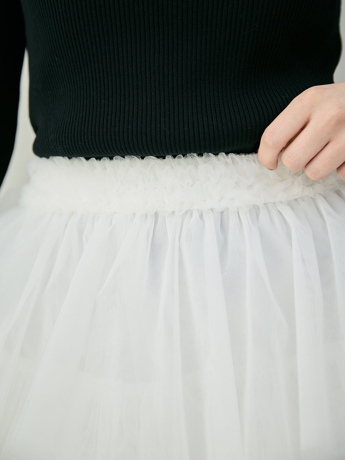 チュールミニスカート