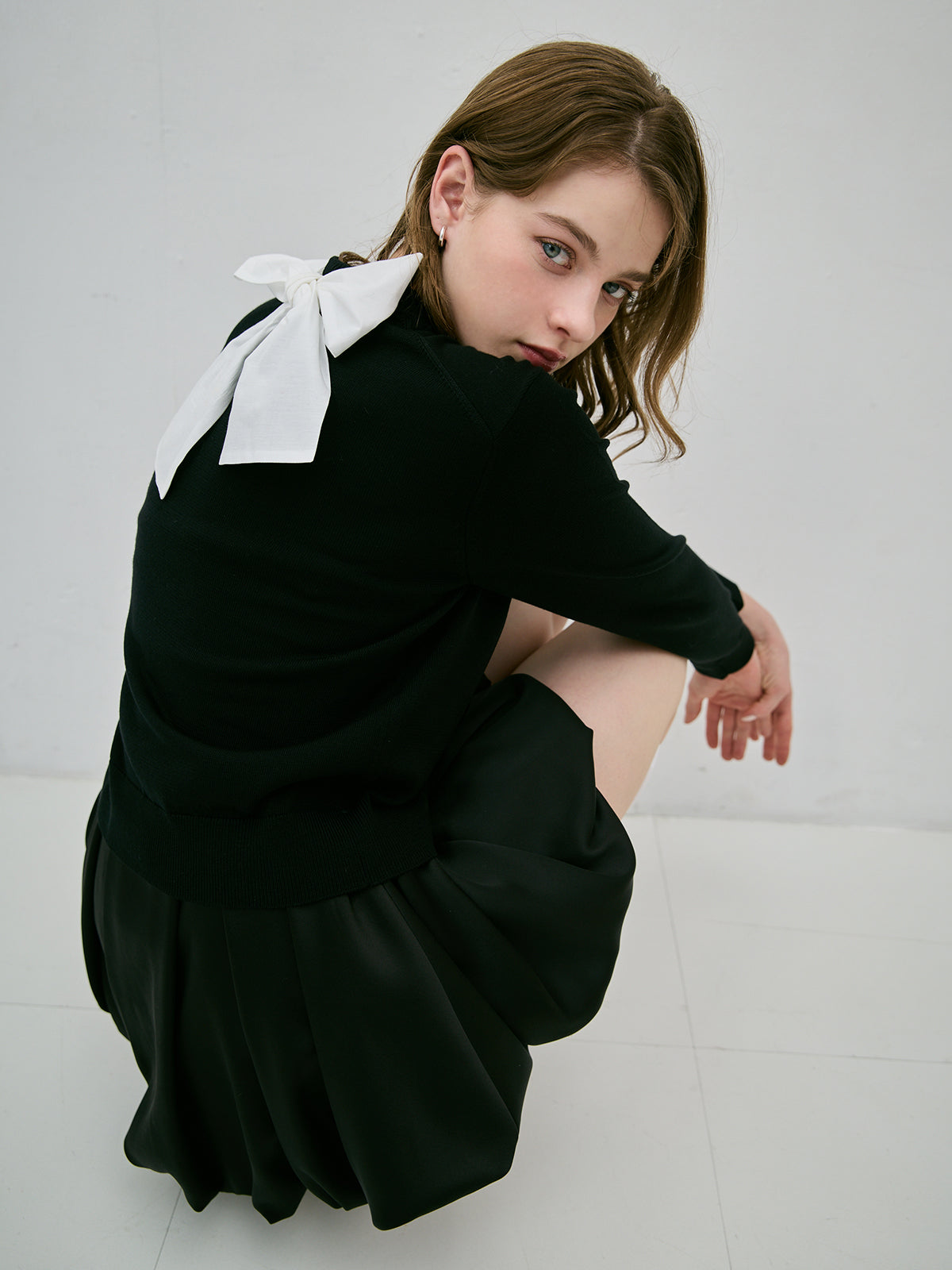 MODEL:170cm／COLOR:BLACK／SIZE:F