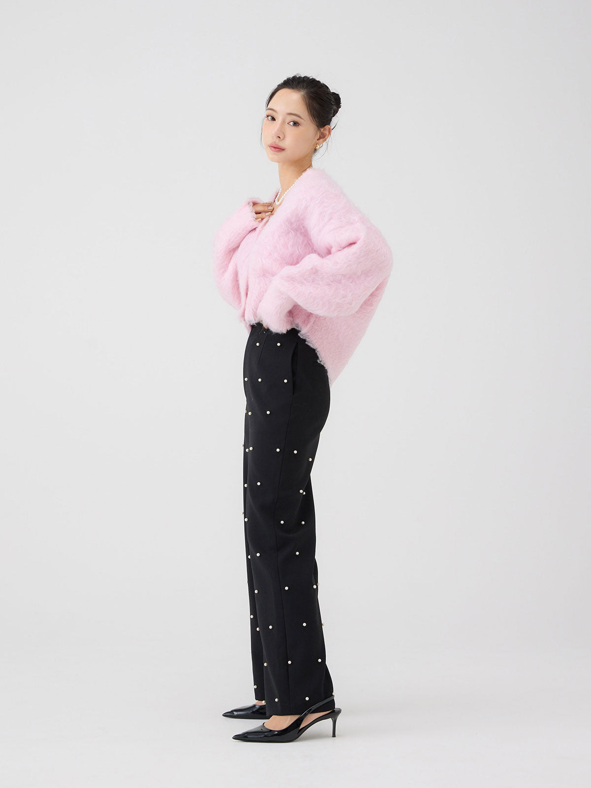 パールスタッズストレートパンツ