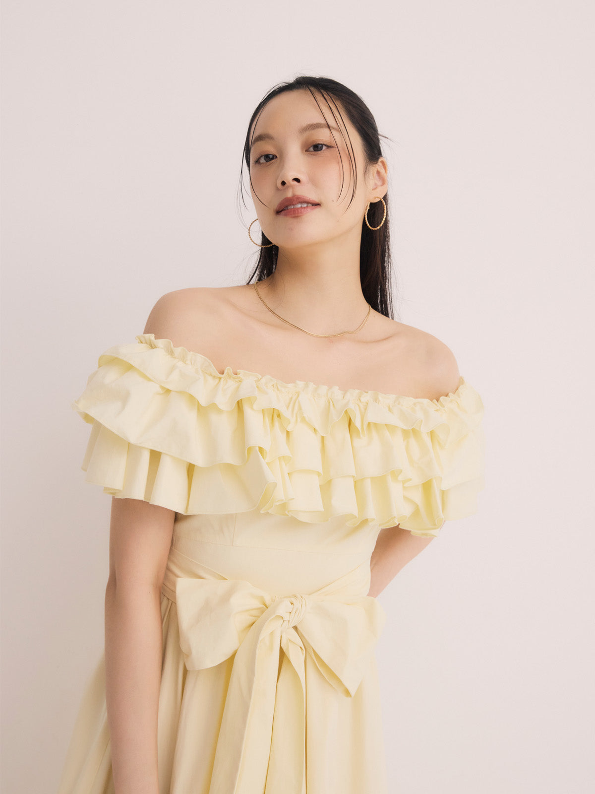 オフショルフリルマキシワンピース