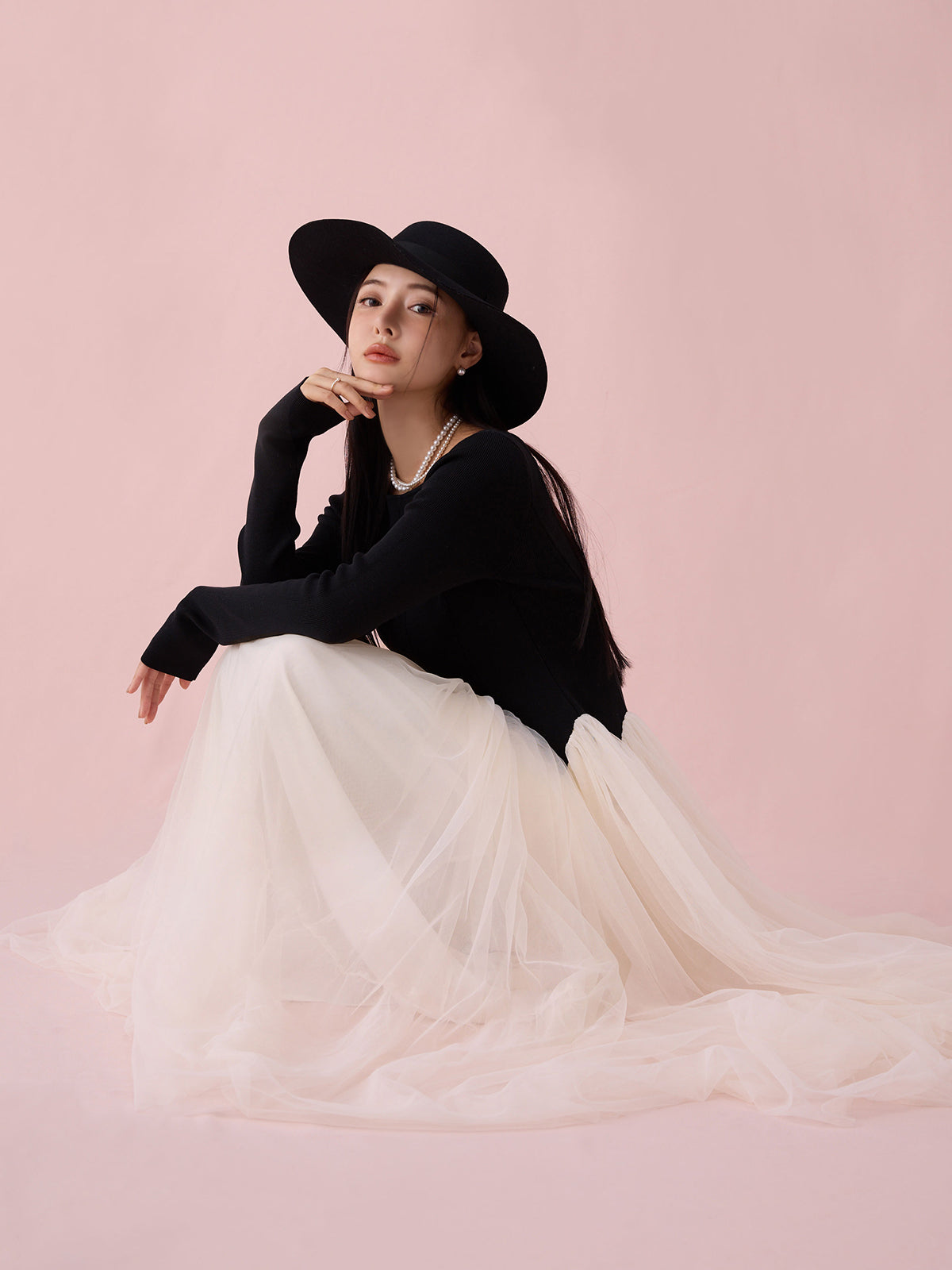 極美品 エイミーイストワール ニットワンピース 花柄 レース 白 タグ付 激かわ flower embroideryニットワンピース（膝丈/ミディ丈ワンピース）｜EIMY