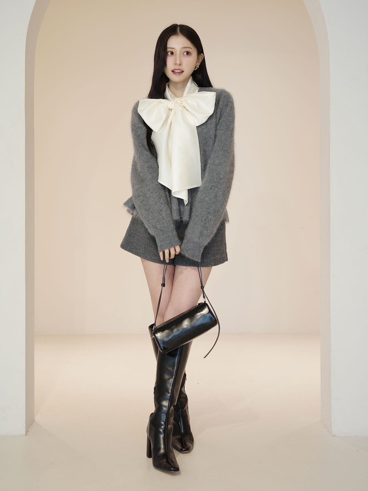 シアーボウタイブラウス