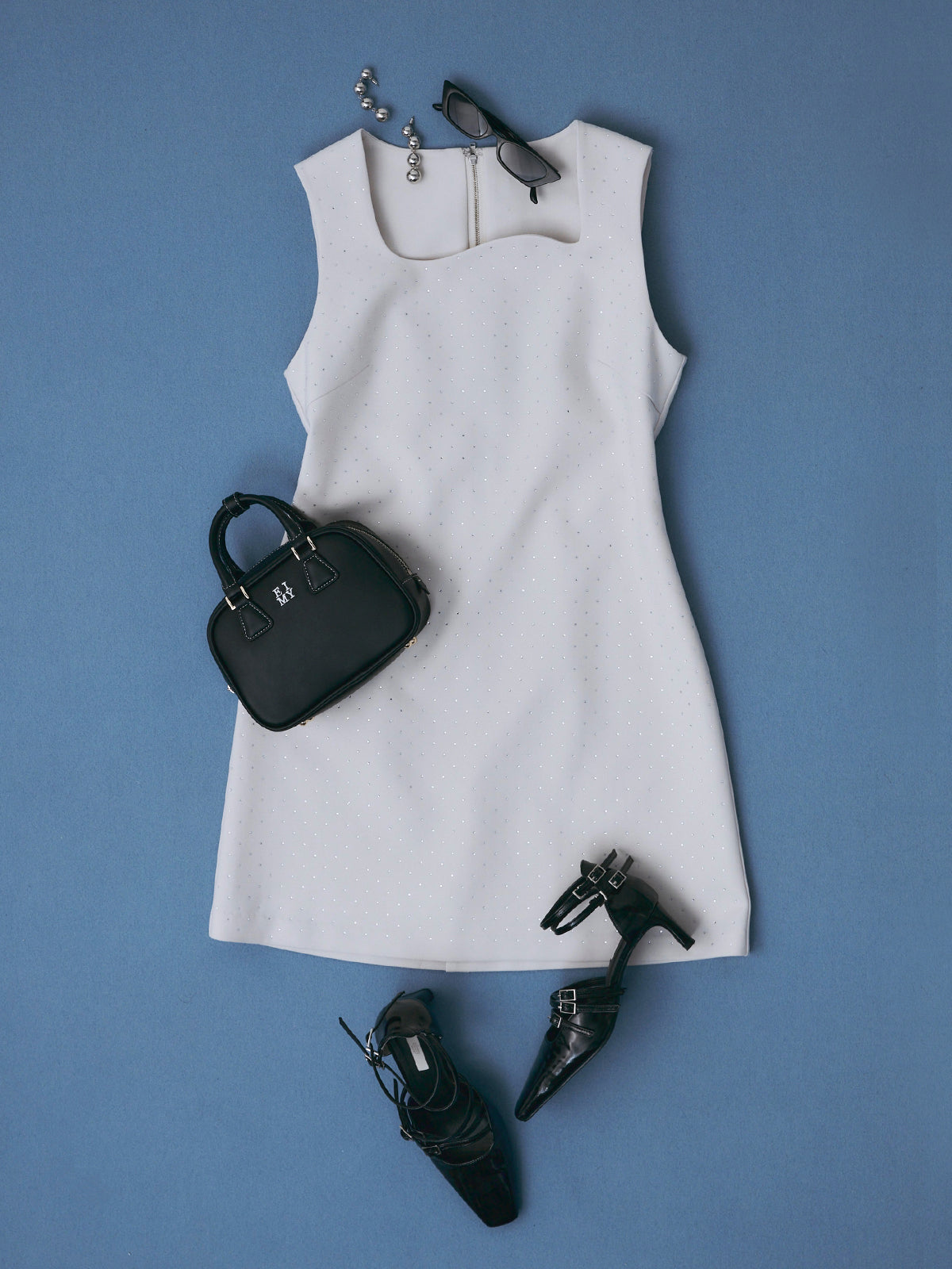 ビジュートリムミニワンピース