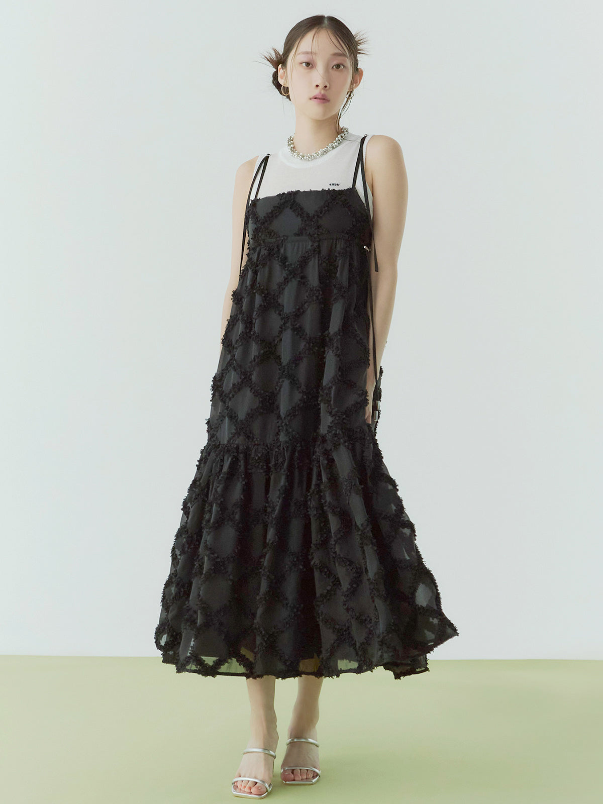 チェック刺繍ワンピース