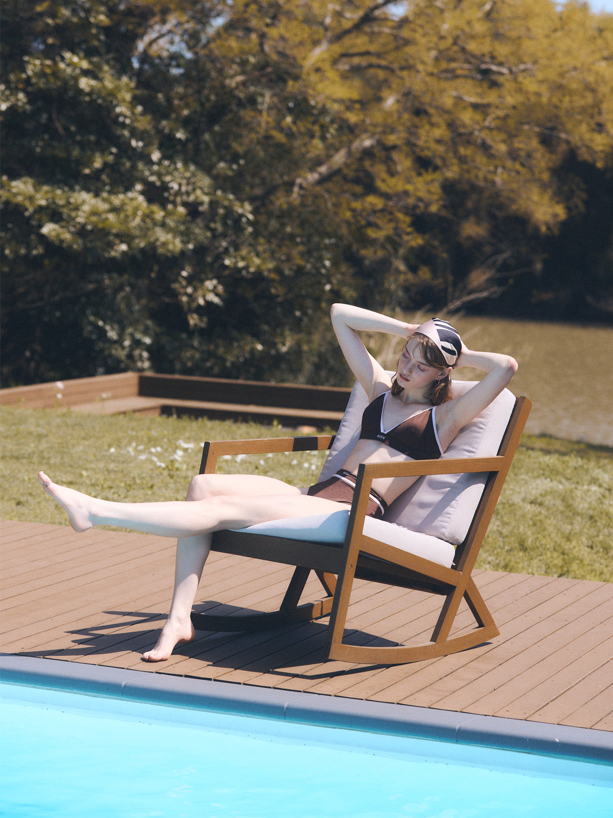 パイピングロゴビキニ