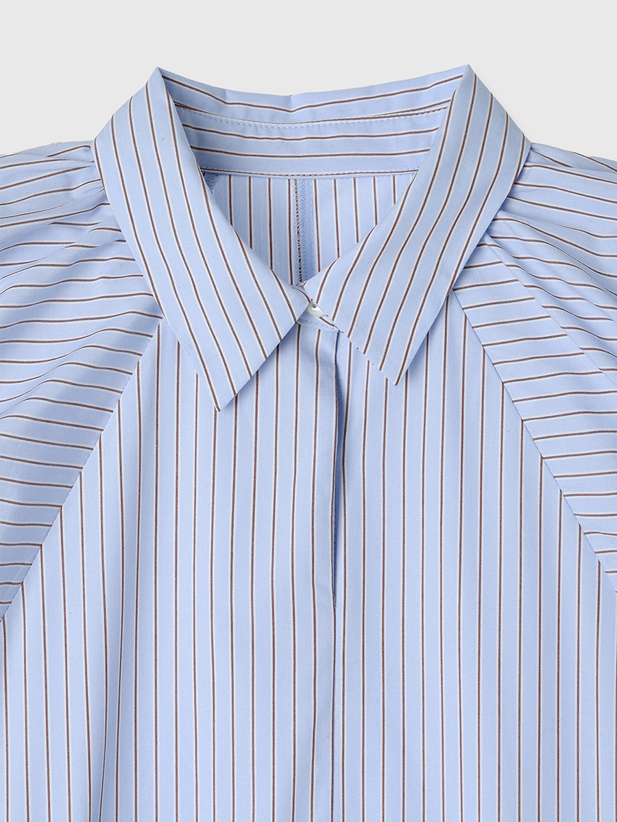 フラワーモチーフブラウス