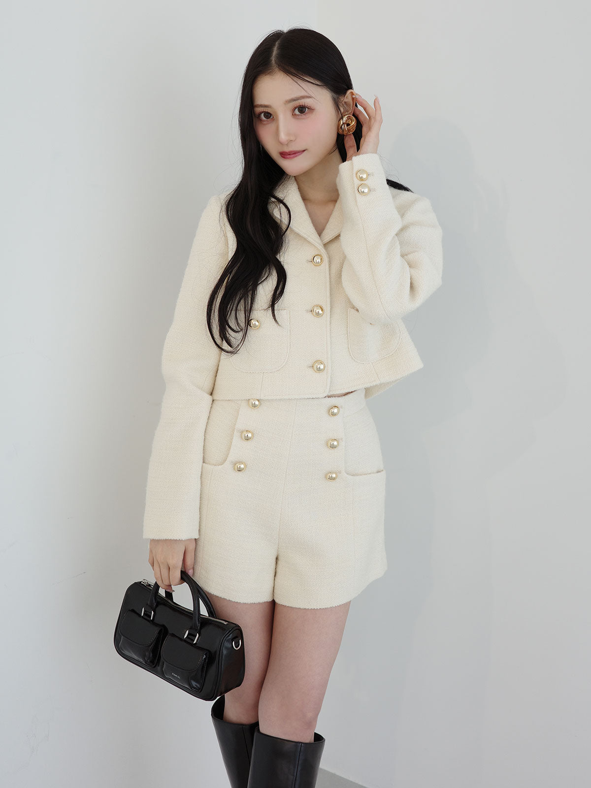 MODEL:160cm／COLOR:OFF WHITE／SIZE:36