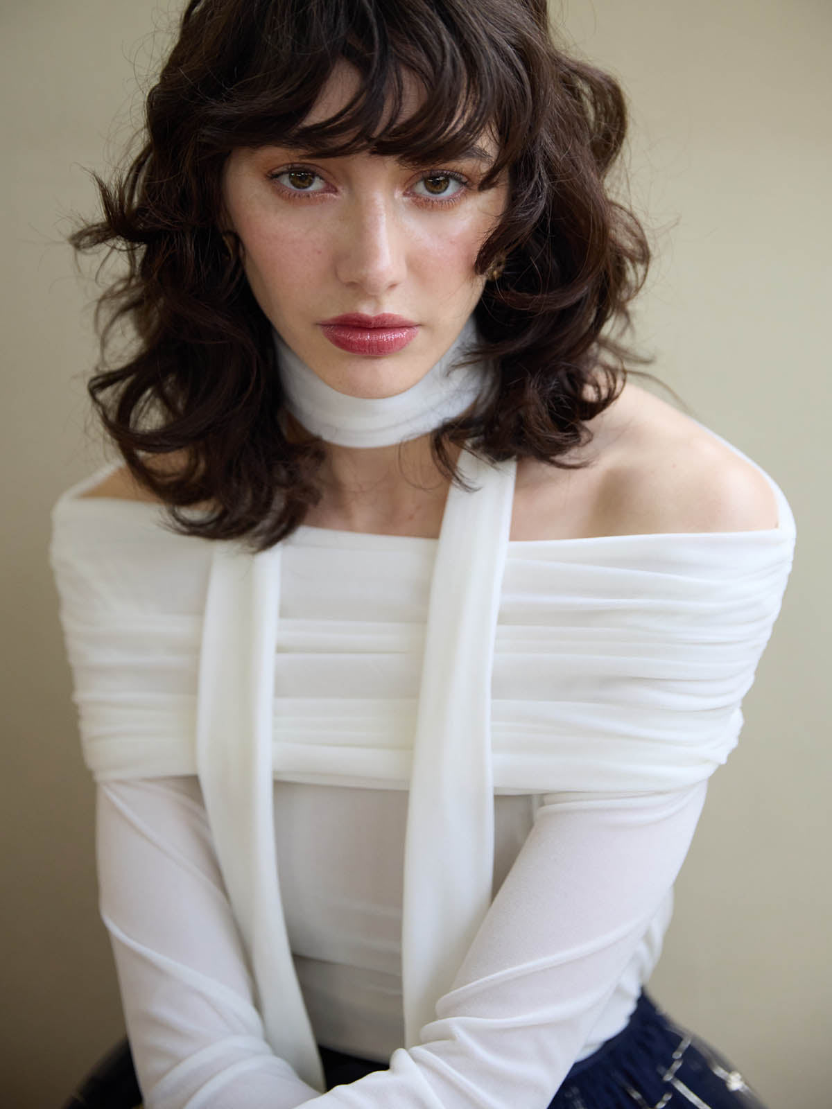 シアーオフショルトップス