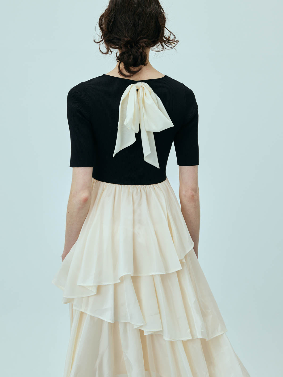 ニットドッキングラッフルワンピース