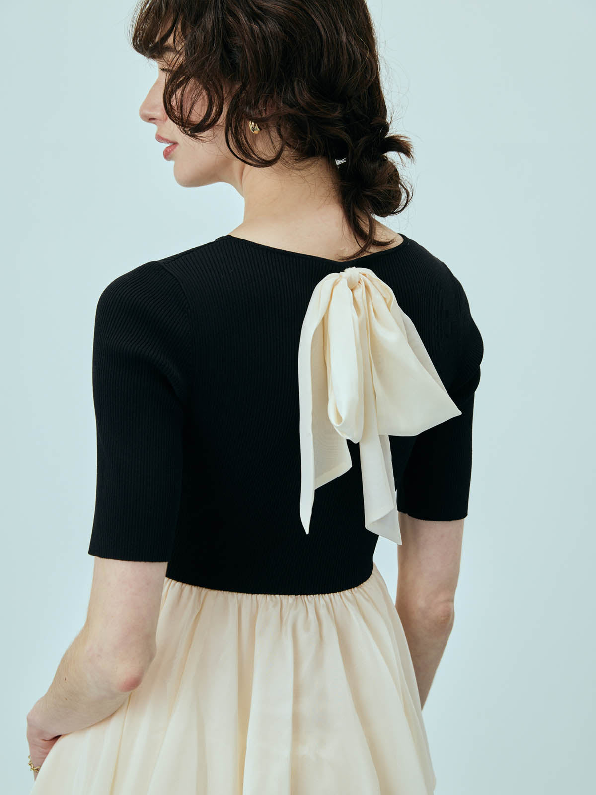 ニットドッキングラッフルワンピース