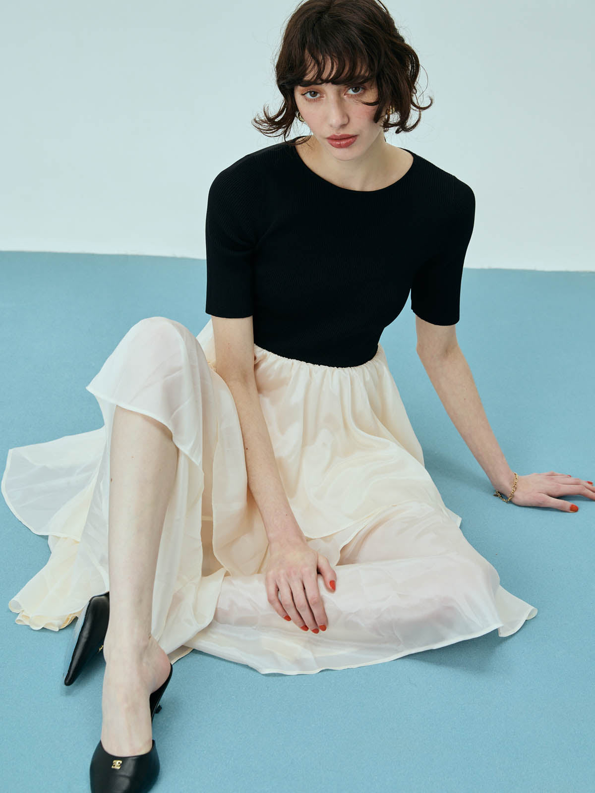 ニットドッキングラッフルワンピース