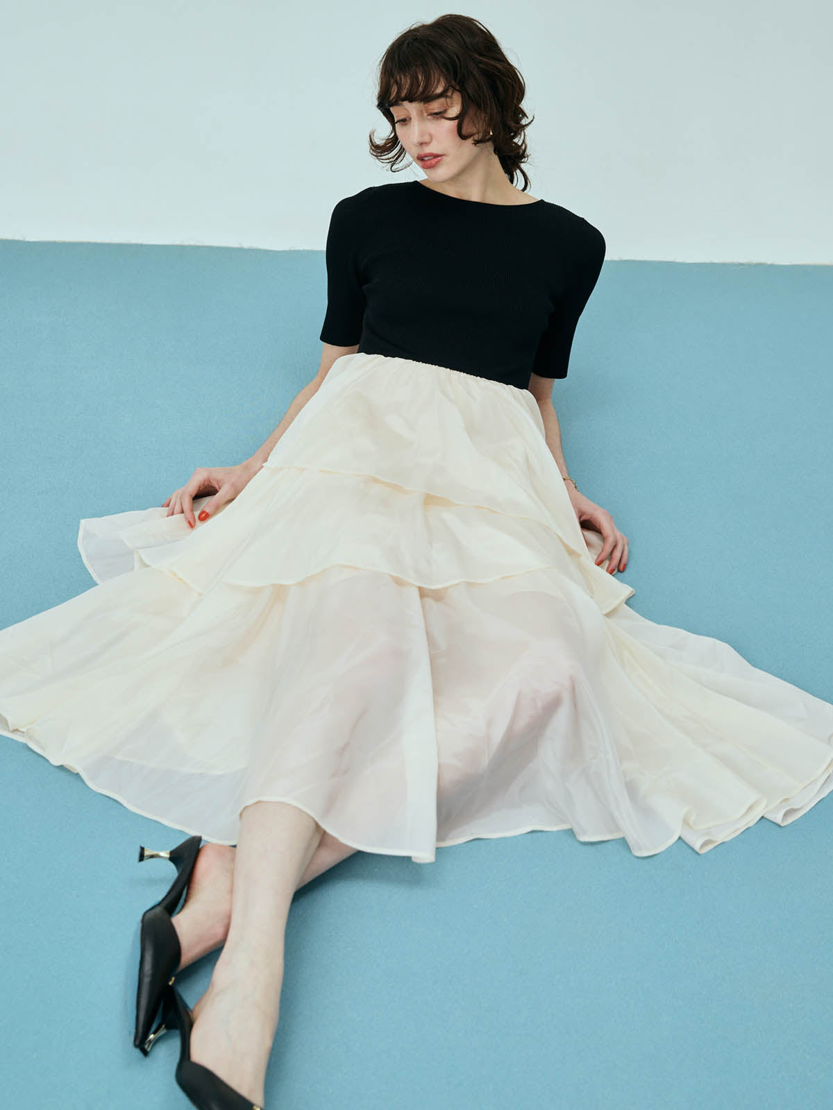 ニットドッキングラッフルワンピース