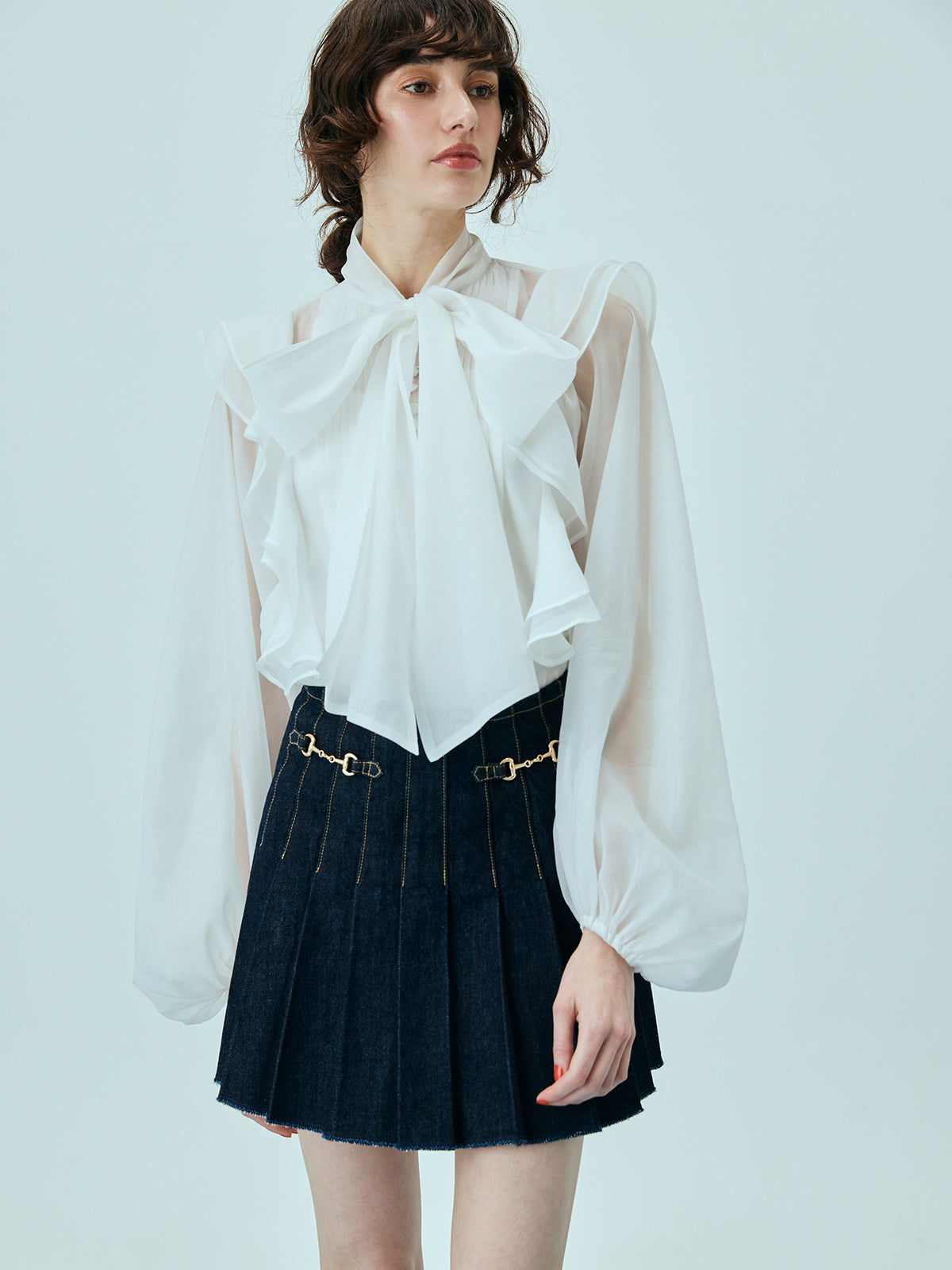 MODEL:176cm／COLOR:INDIGO／SIZE:36(S)