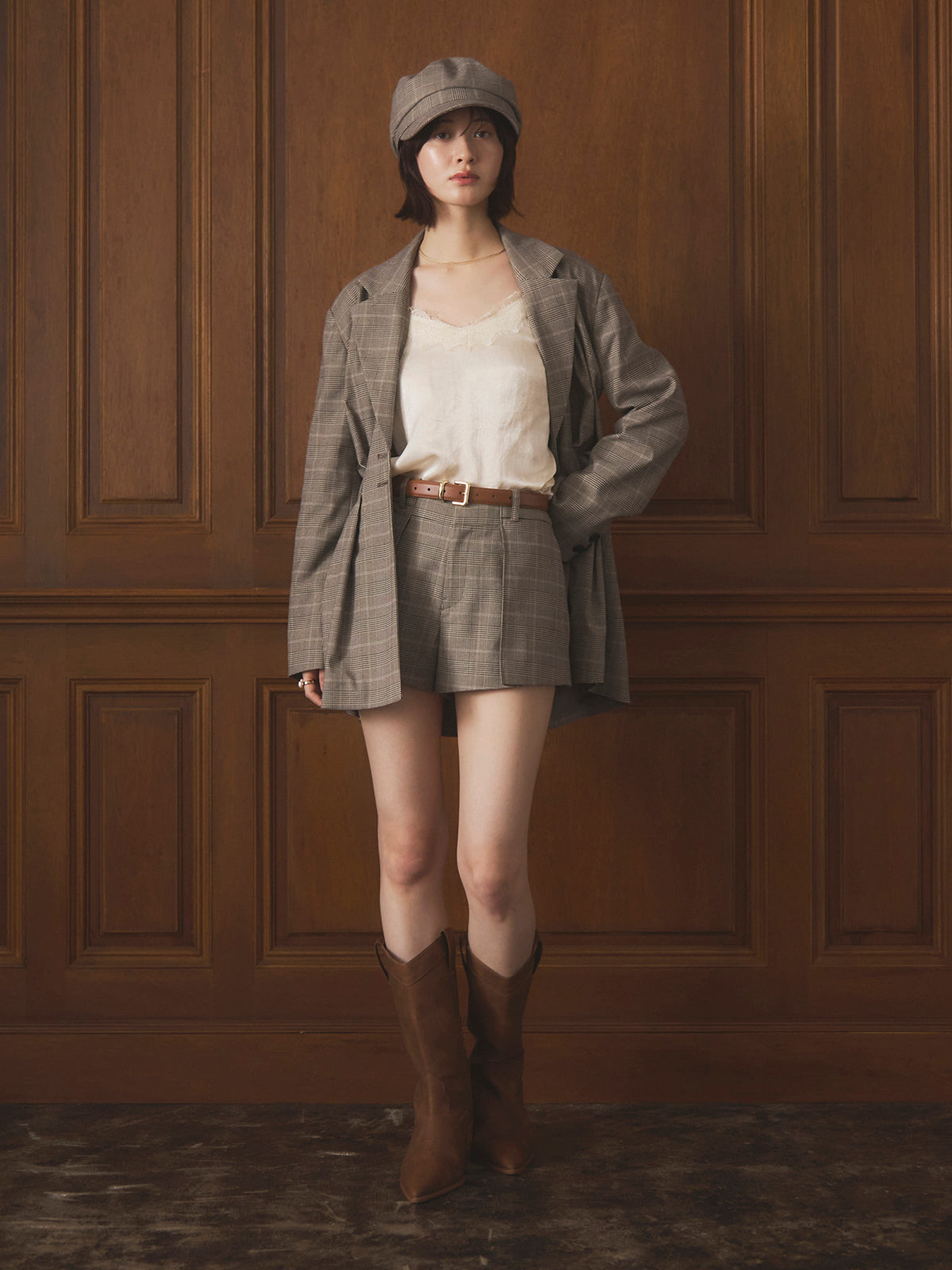 サテンレースキャミ