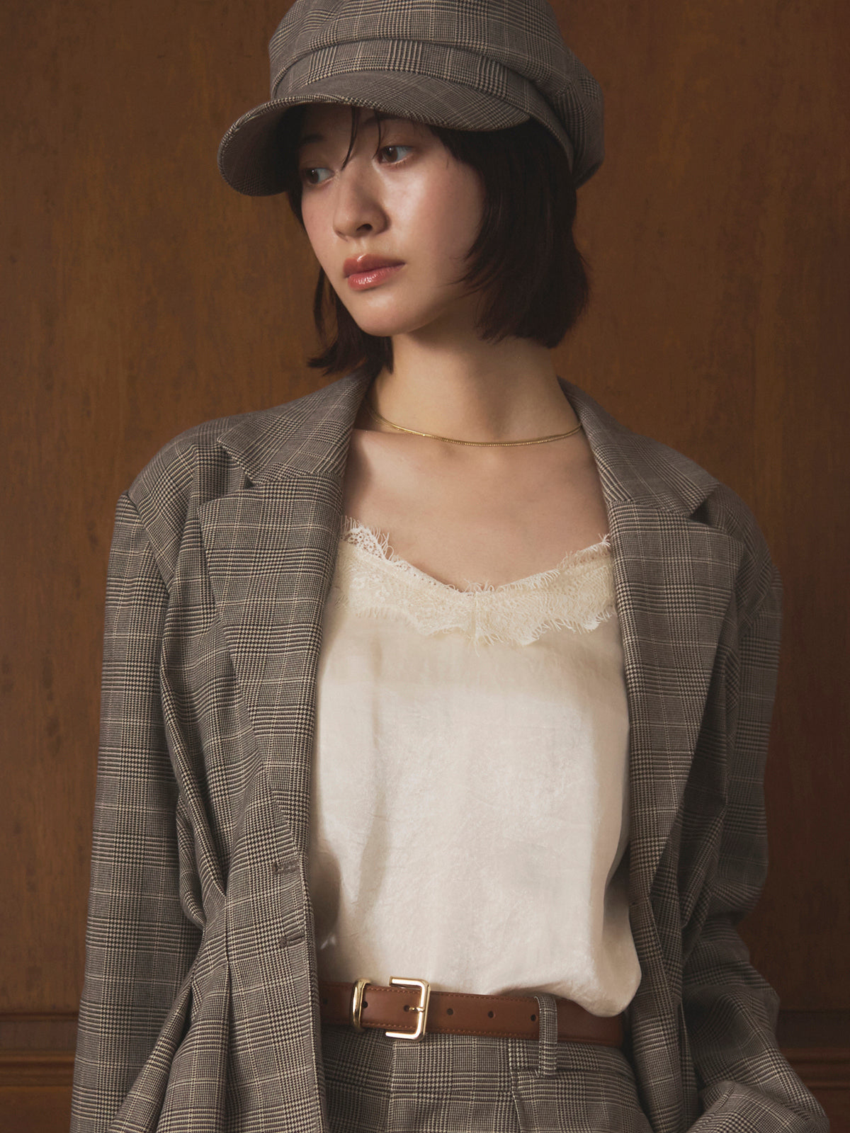 MODEL:166cm／COLOR:IVORY／SIZE:F