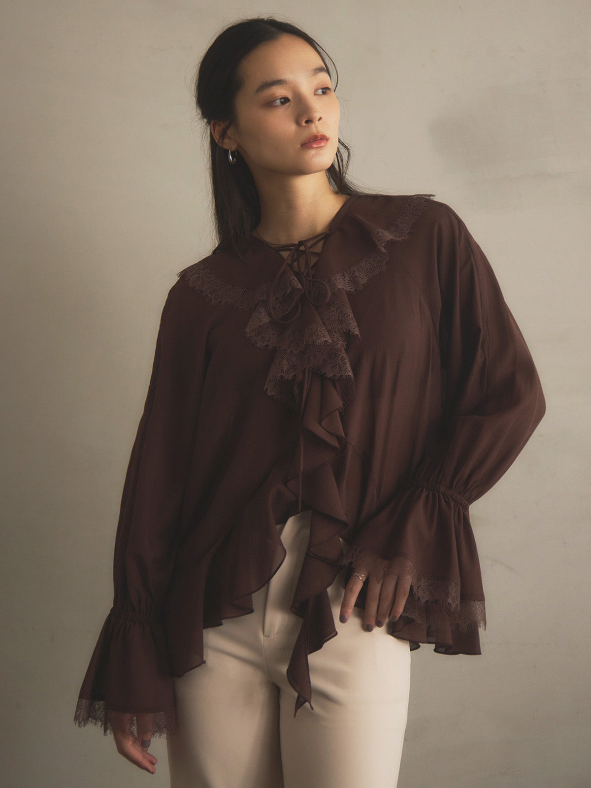 MODEL:163cm／COLOR:BROWN／SIZE:F